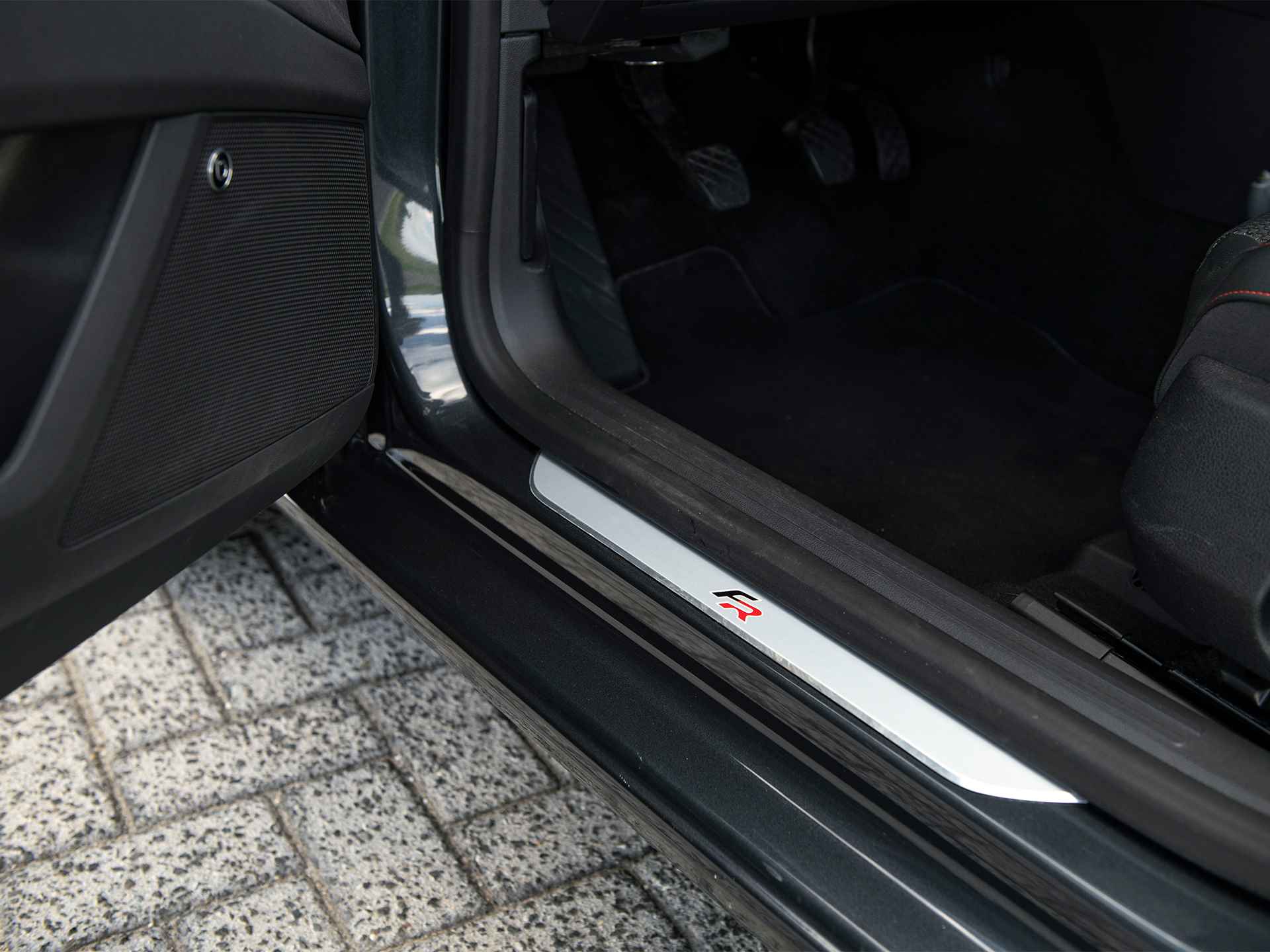 SEAT León ST 1.0 TSI FR Ultimate Edition | ACC | Pano | Navi & Apple Carplay/Android Auto | Beats Audio | Virtual Cockpit | Trekhaak | Keyless | Achteruitrijcamera | Spiegels el. inklapbaar | Stoelverwarming - 46/59