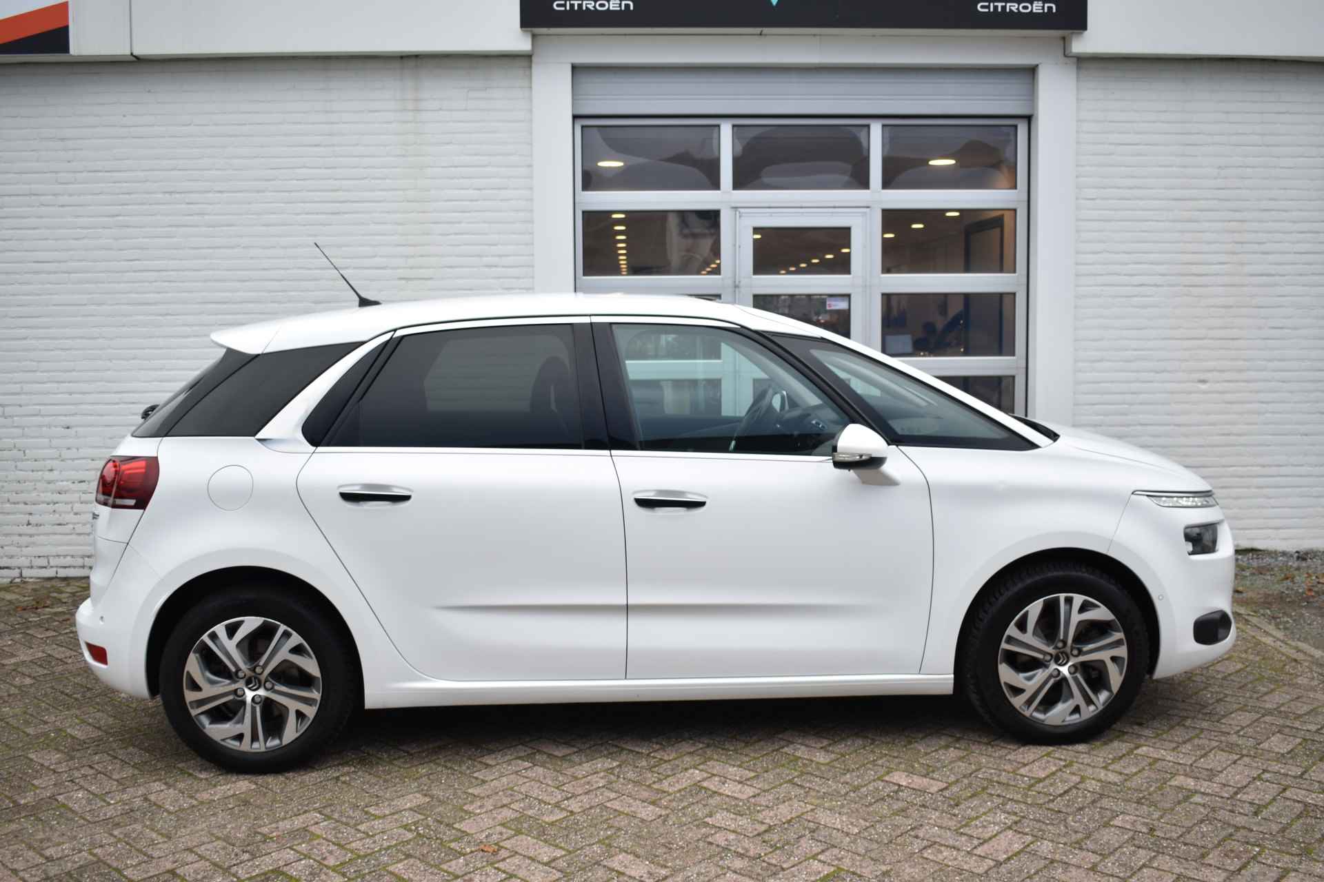 Citroën C4 Picasso PureTech 130 Intensive Navi | Airco | PDC | Camera achter | -- - 6/25