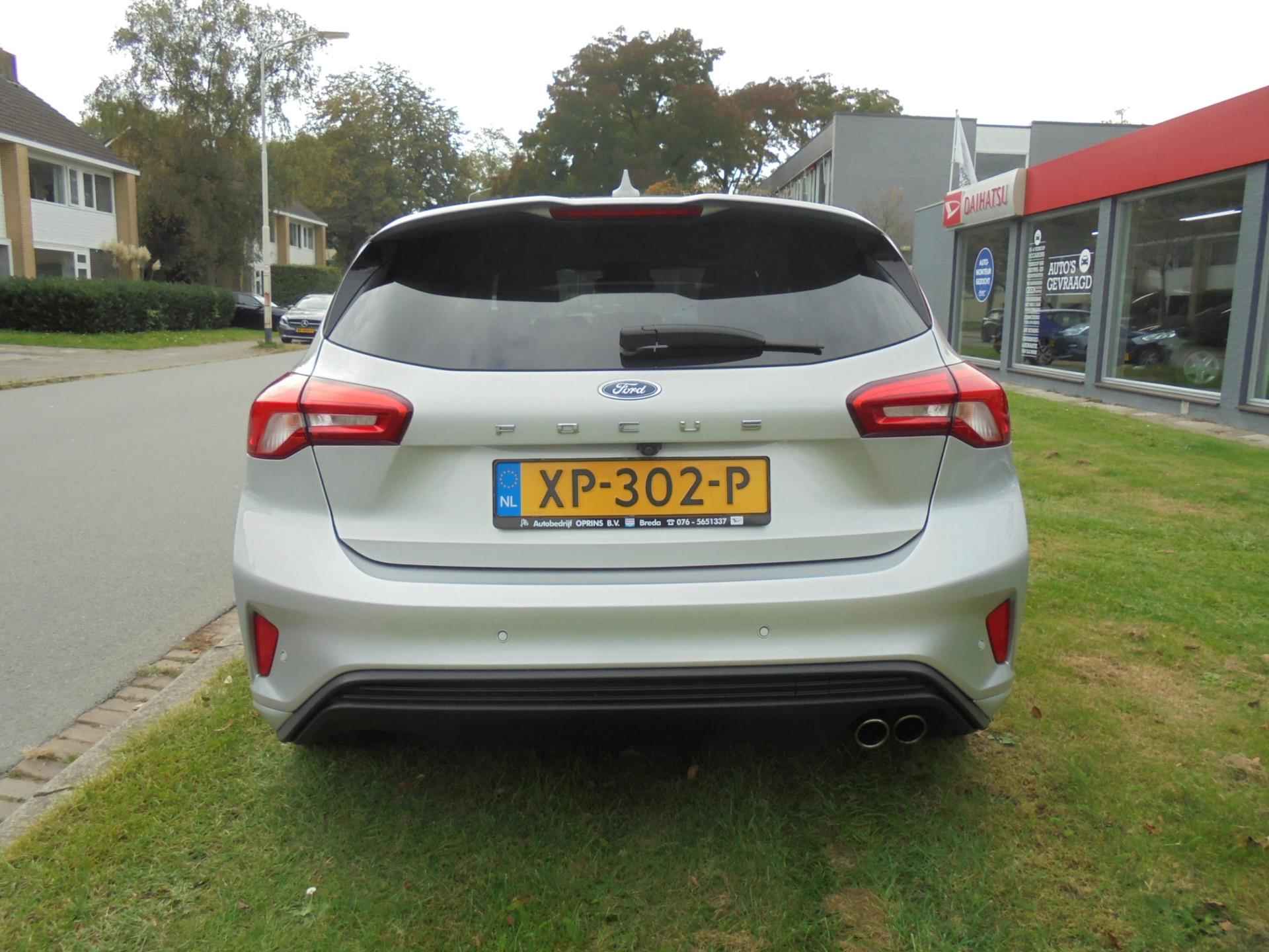 Ford Focus 1.0 EcoBoost ST Line Business + Winterpack, Led koplamp, Navi, 18inch NL AUTO - 33/37