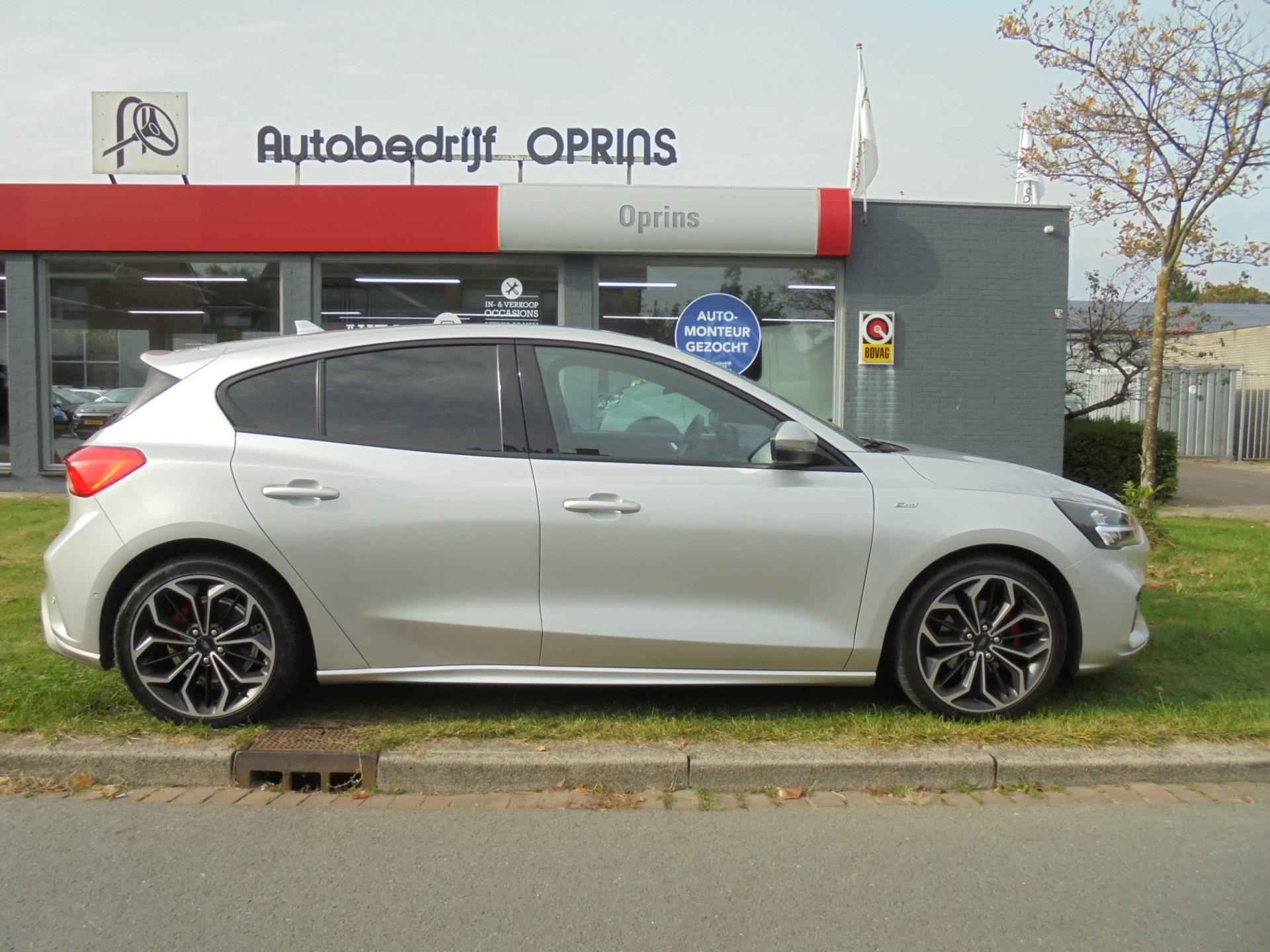 Ford Focus 1.0 EcoBoost ST Line Business + Winterpack, Led koplamp, Navi, 18inch NL AUTO - 32/37