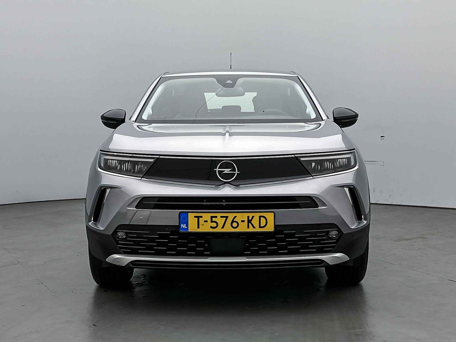 Opel Mokka Electric EV Level 3 50 kWh 136 pk | Navigatie | Achteruitrijcamera | Parkeersensoren Voor en Achter | LED Koplampen | Dodehoek Detectie | Keyless Start | Climate Control | Cruise Control | 17" Lichtmetalen Velgen | Apple Carplay/Android Auto | - 4/32