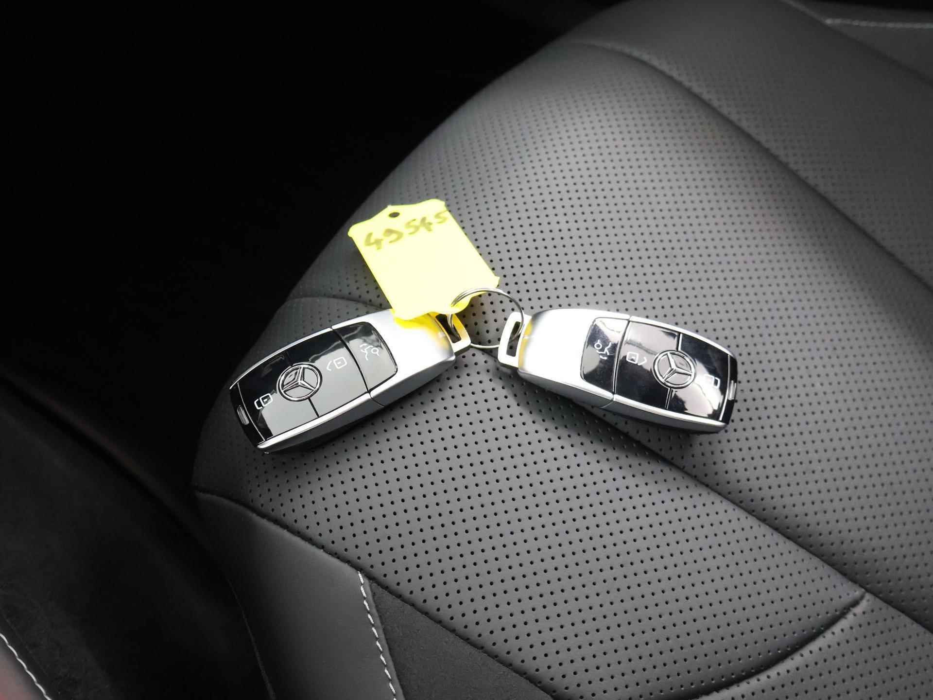 Mercedes-Benz CLS-klasse 53 AMG 4MATIC+ Premium Plus | Schuifdak | Carbon in&exterieur | Nightpakket incl. 20'' | Burmester sound | Multibeam led | 360 camera | Sfeerverlichting | Anti diefstal pakket | Head-up display | - 22/65