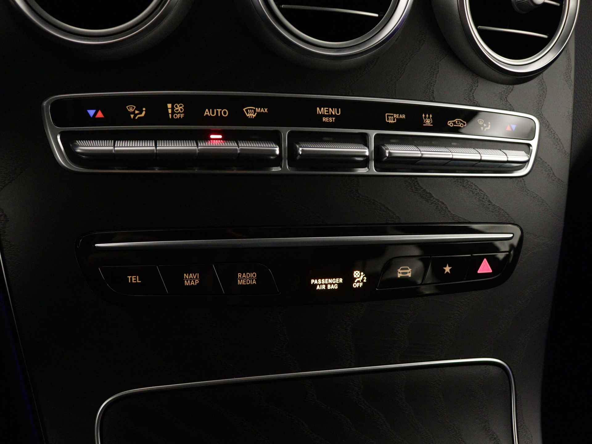 Mercedes-Benz GLC 300 e 4M AMG Plug-In Hybride Limited | 360°-camera | Trekhaak | Multibeam Koplampen | Elektrische Achterklep | Inclusief 24 maanden MB Certified garantie voor Europa. - 10/39