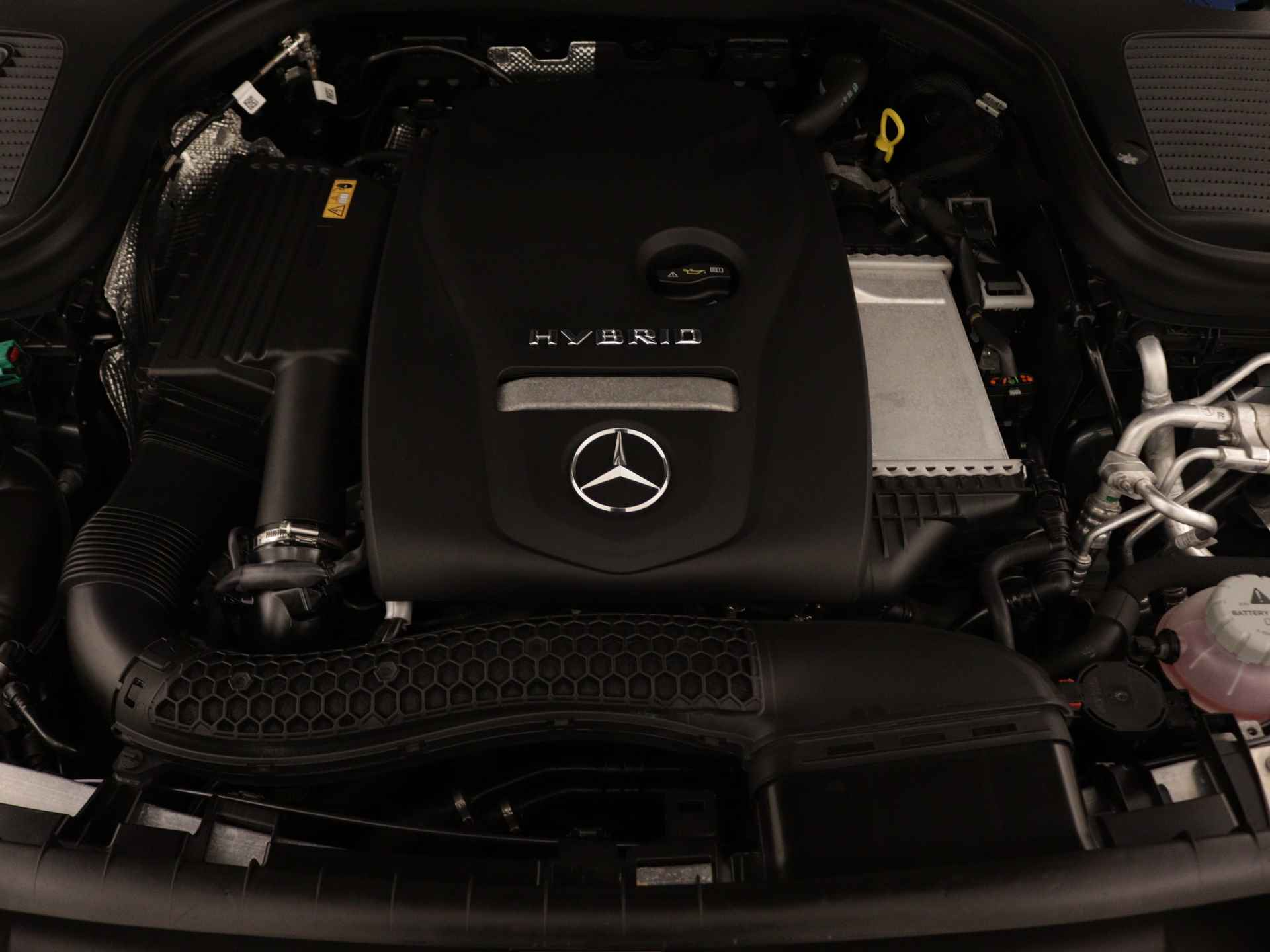 Mercedes-Benz GLC 300 e 4M AMG Plug-In Hybride Limited | 360°-camera | Trekhaak | Multibeam Koplampen | Elektrische Achterklep | Inclusief 24 maanden MB Certified garantie voor Europa. - 36/39