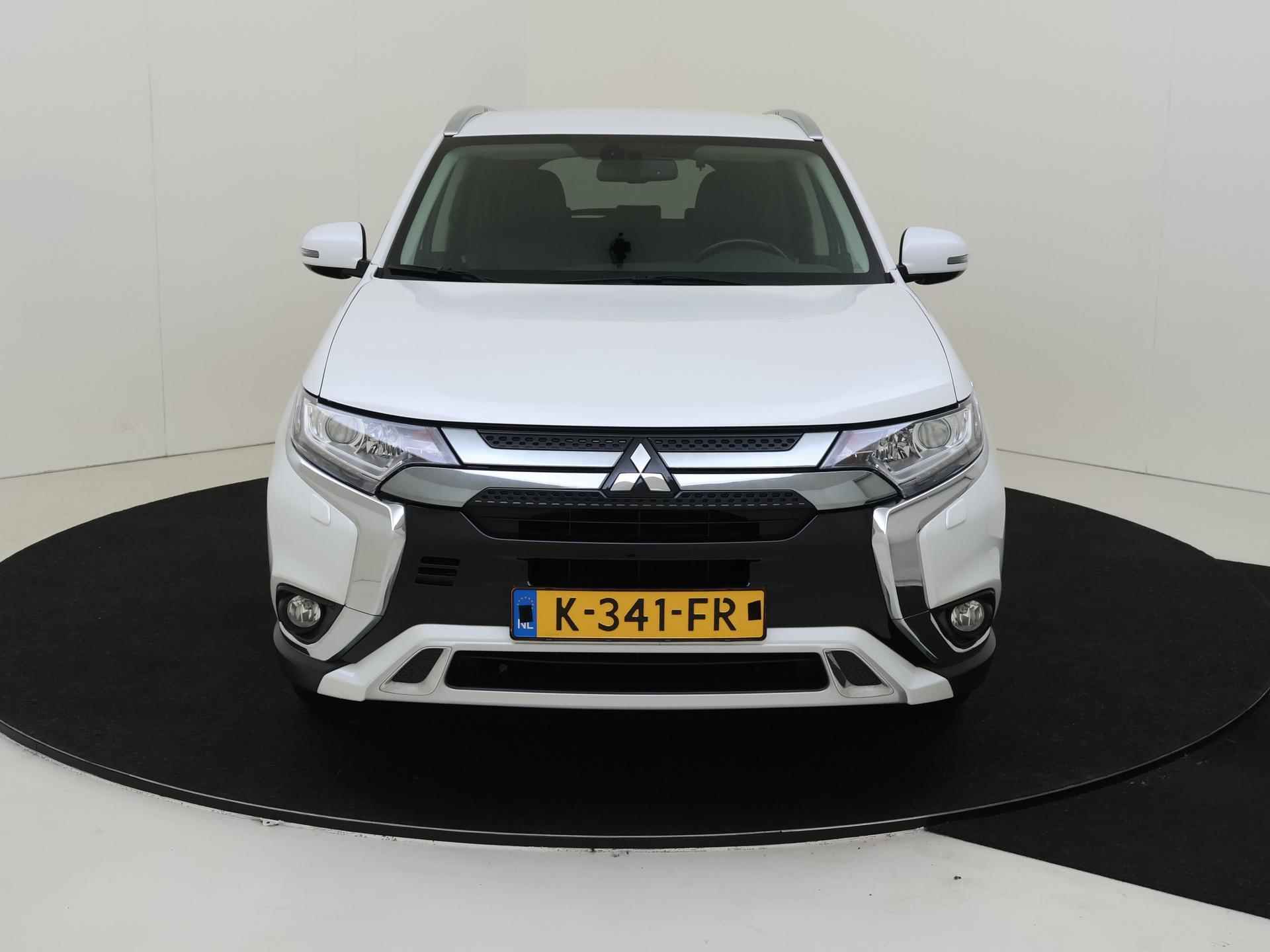 Mitsubishi Outlander 2.4 PHEV Intense - 9/32