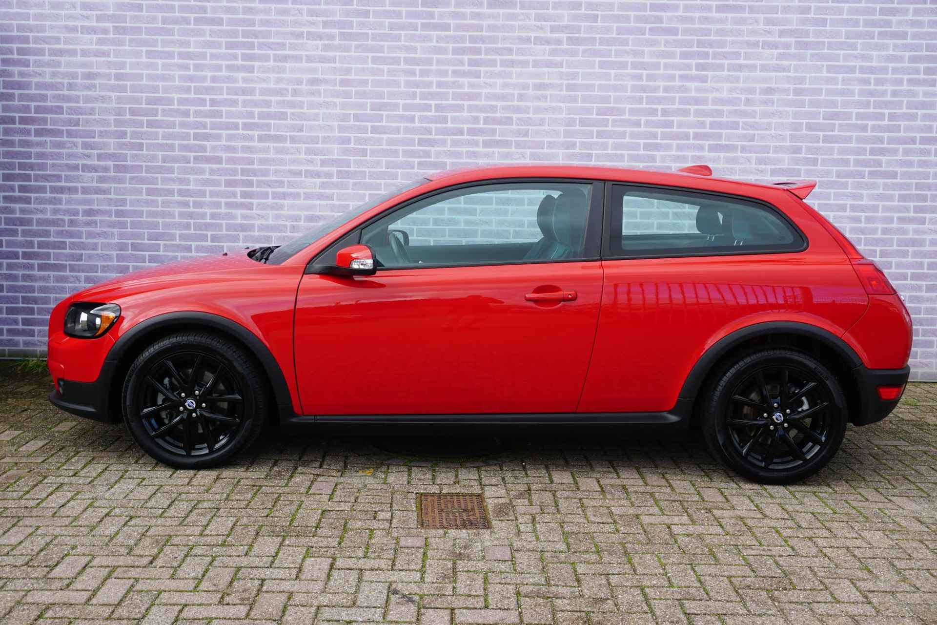 Volvo C30 2.4i Summum | Spoiler | Bi-Xenon | Stoelverwarming | Youngtimer | Trekhaak | Elektr.Stoel | - 25/26