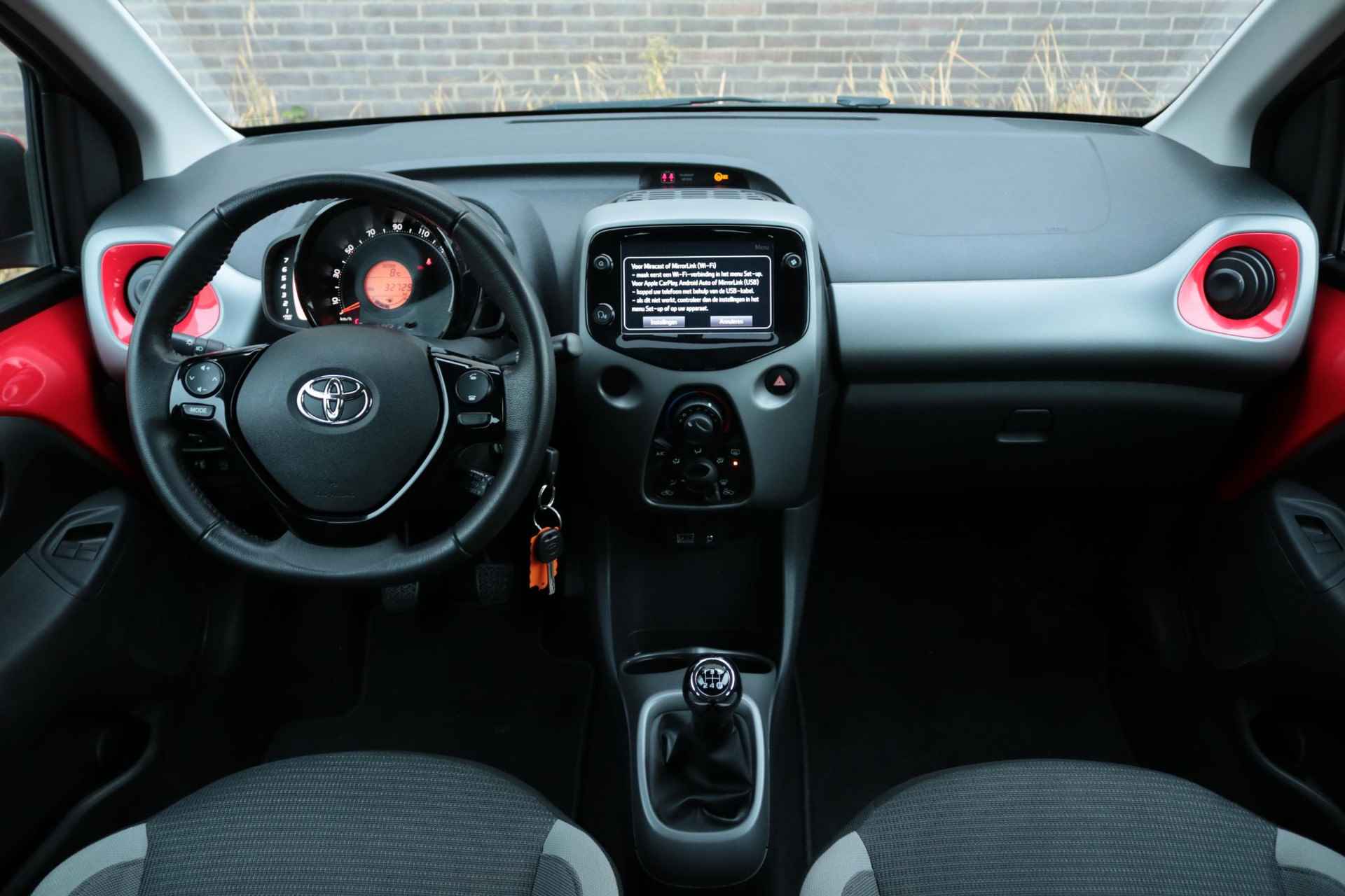 Toyota Aygo 1.0 VVT-i x-play, Carplay, Android-auto, Airco , 1e eigenaar, NL auto - 10/32