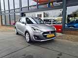 SUZUKI Swift 1.2 DualJet 83pk  Hybr Select Camera Carplay Navi Dab All-in prijs + 12 mnd garantie!