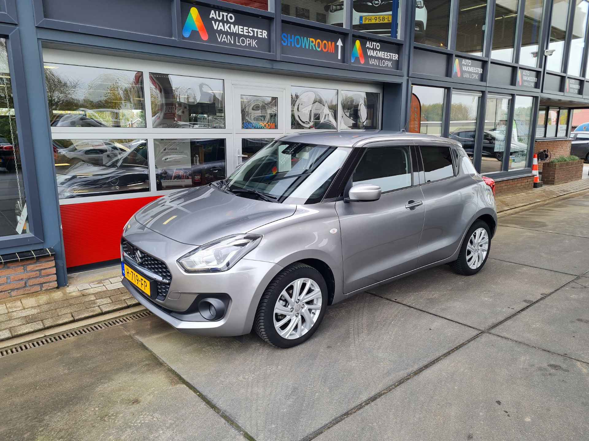 SUZUKI Swift 1.2 DualJet 83pk  Hybr Select Camera Carplay Navi Dab All-in prijs + 12 mnd garantie! - 4/42