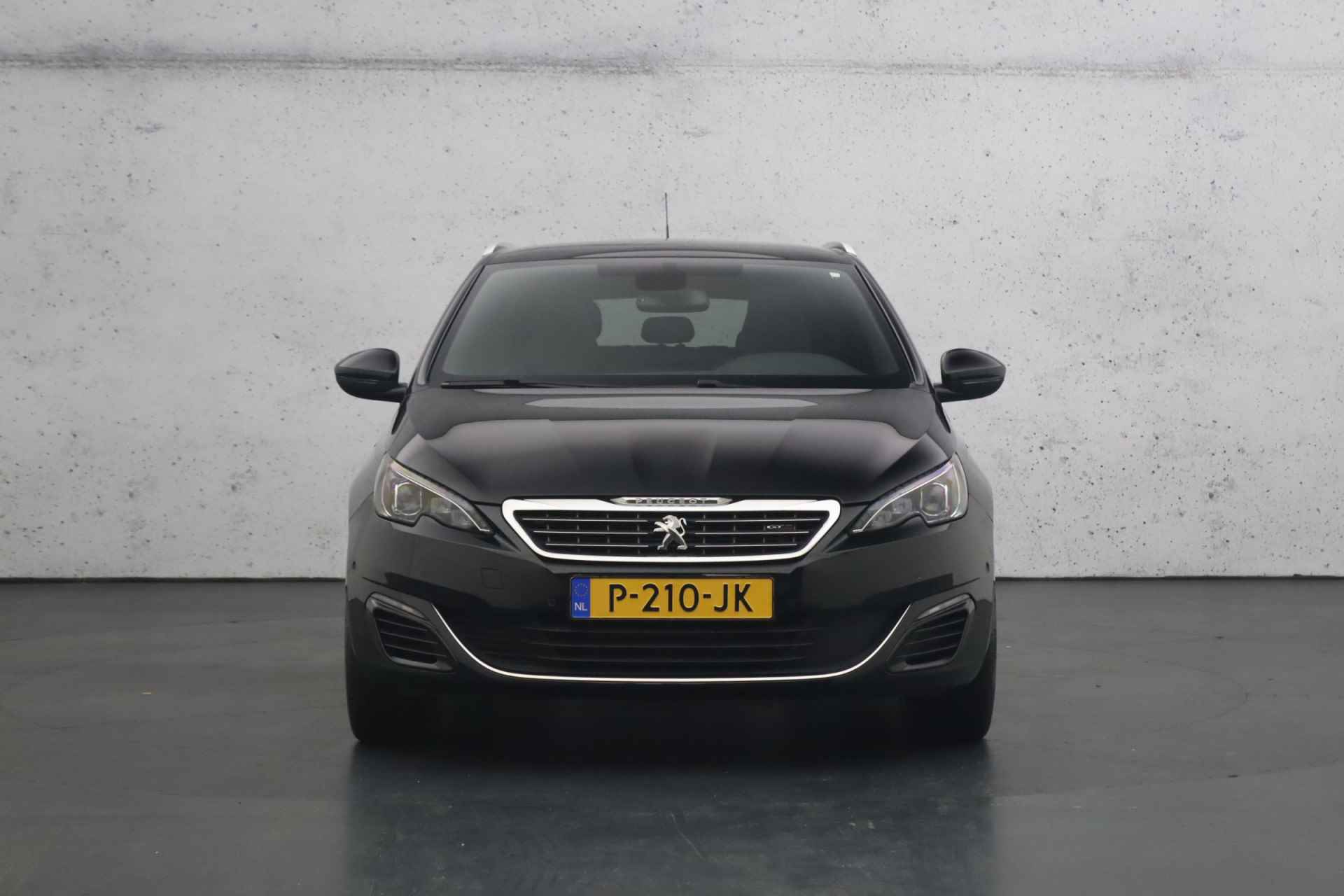 Peugeot 308 SW 1.6 e-THP GT 205 | Lederen bekleding | Panoramadak | Stoelen verwarmd | Parkeersensoren - 9/32