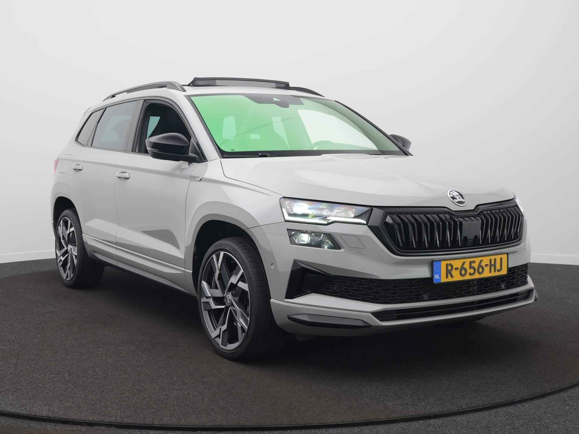 Skoda Karoq 1.5 TSI ACT Sportline Business / Panoramadak / Elektr. Trekhaak / Stoel en Stuurverwarming - 3/66