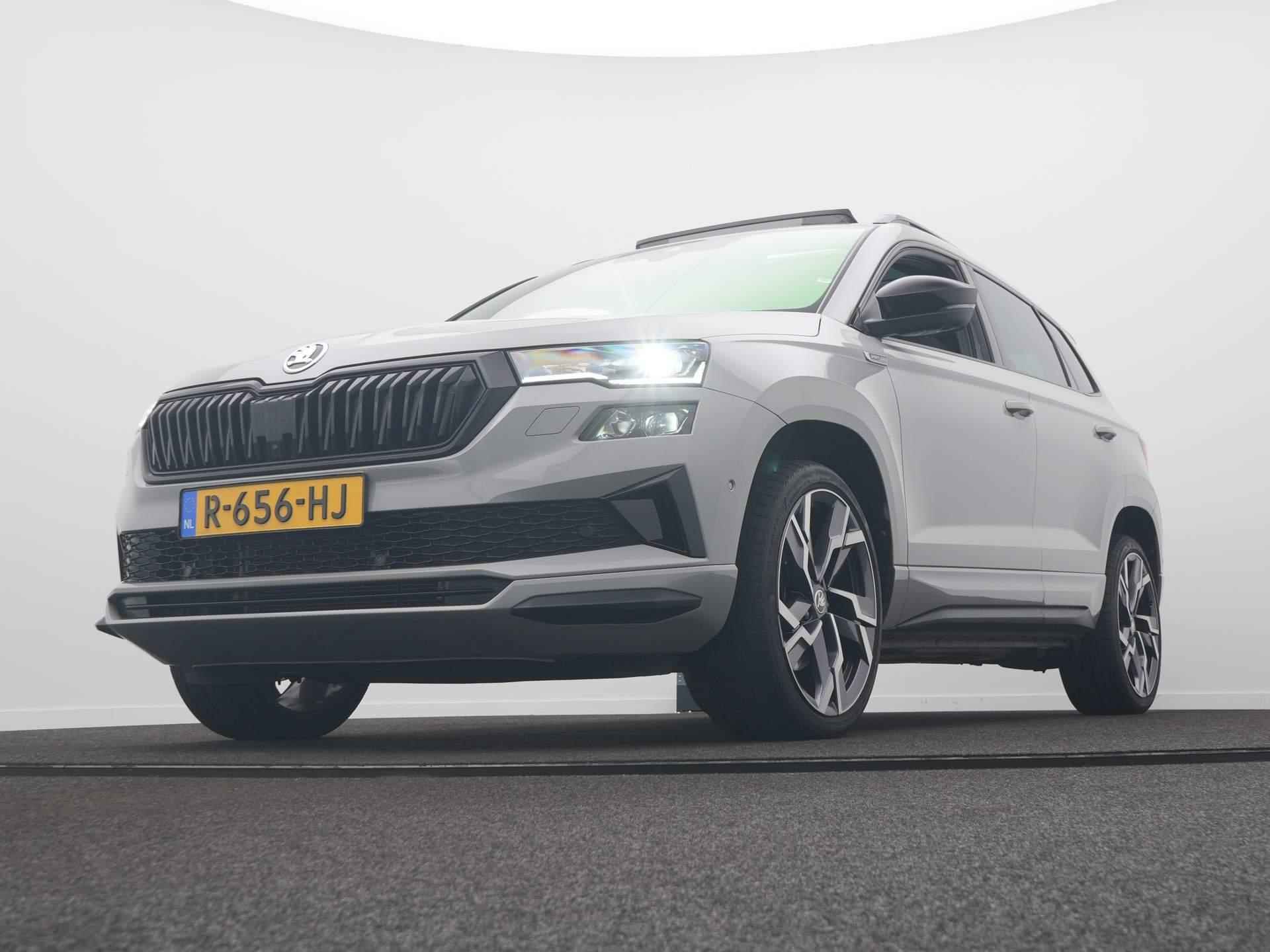 Skoda Karoq 1.5 TSI ACT Sportline Business / Panoramadak / Elektr. Trekhaak / Stoel en Stuurverwarming - 9/66