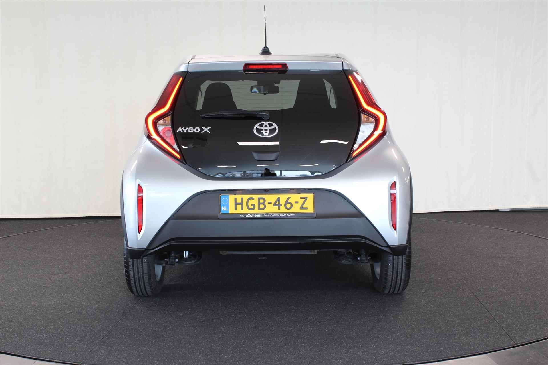 TOYOTA Aygo X 1.0 VVT-i MT 72pk - 7/32