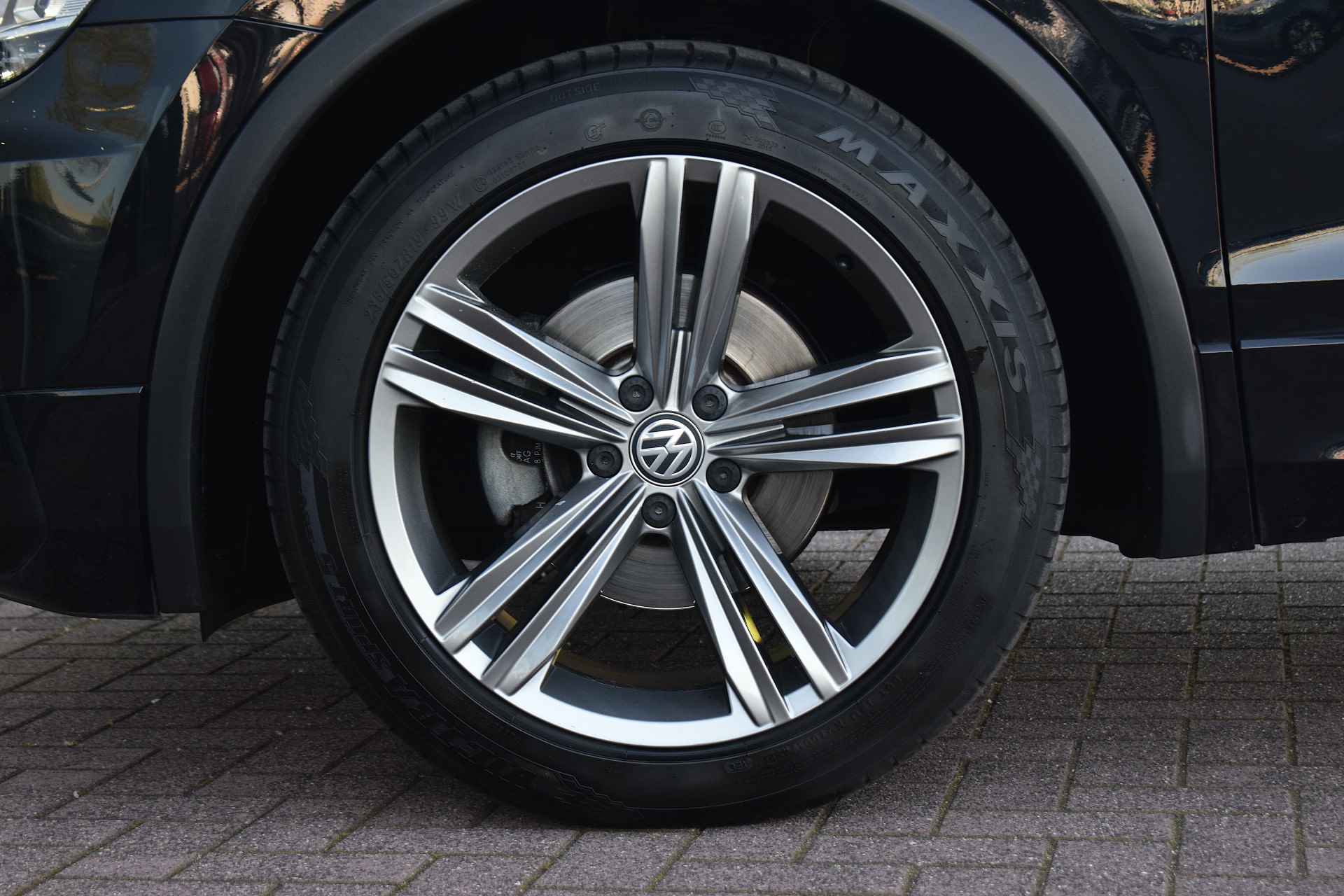 Volkswagen Tiguan 1.4 TSI Business R-line | Apple CarPlay | Virtual | Adapt. Cruise | Stoel verw. - 32/37