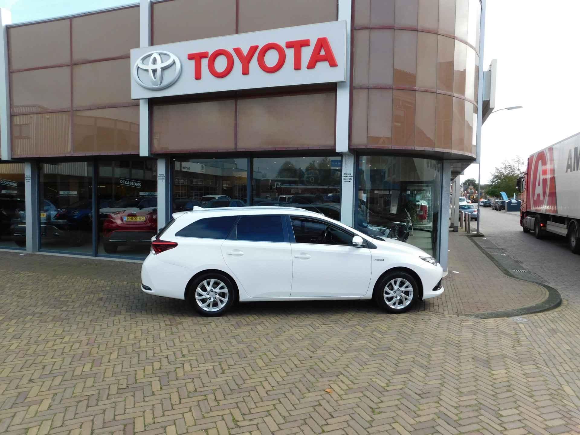 Toyota Auris Touring Sports 1.8 Hybrid Energy Plus - 29/42