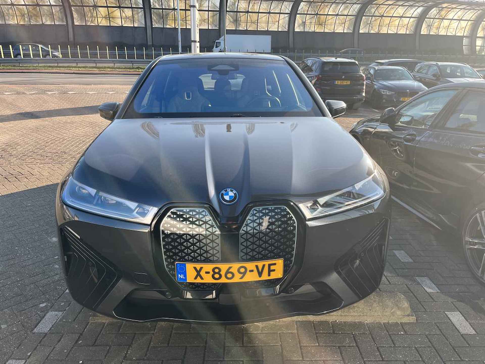 BMW iX xDrive40 High Exexcutive | 21" | Laser | Sportpakket | Driving Assistant Plus - 4/12