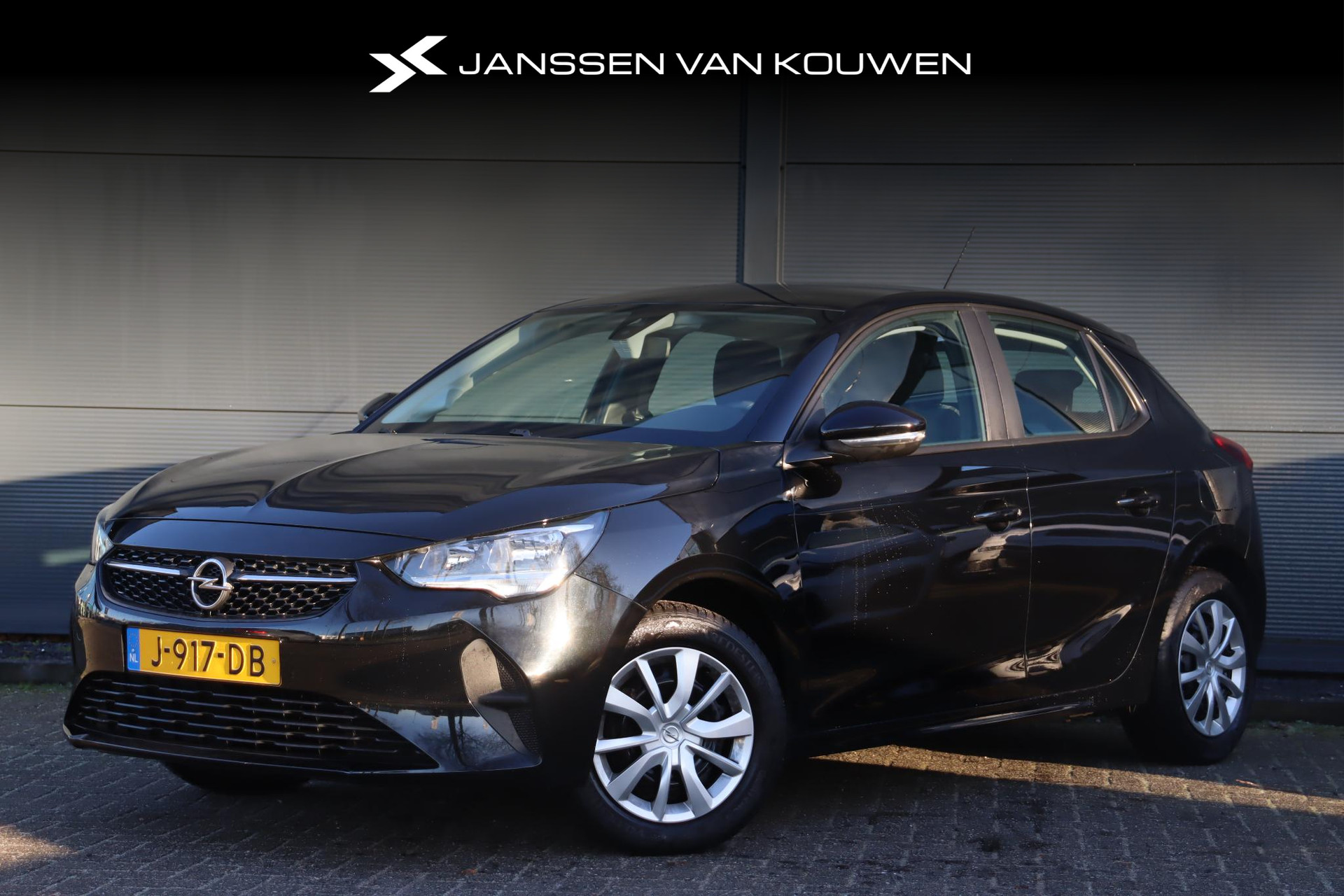 Opel Corsa 1.2 75pk Edition / Navigatie / Apple CarPlay / Parkeersensor / Getint Glas