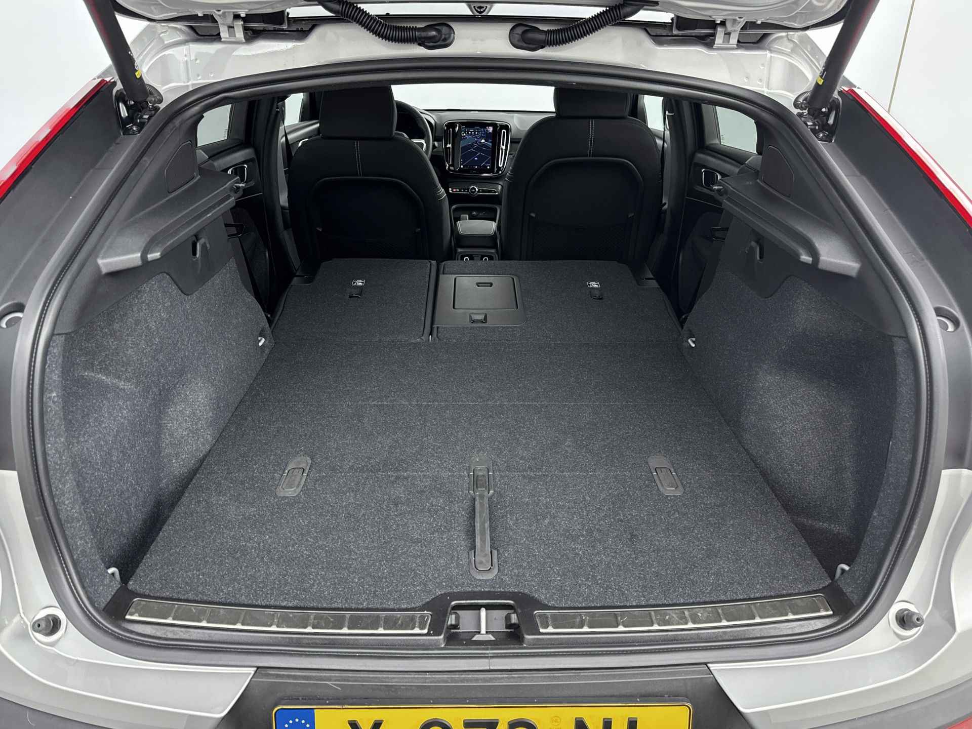 Volvo C40 TWIN ULTIMATE | PANORAMADAK | 20" | WARMTEPOMP | NUBUCK | INTELLISAFE | MEMORY | 360 CAMERA | HARMAN KARDON | KEYLESS - 24/28