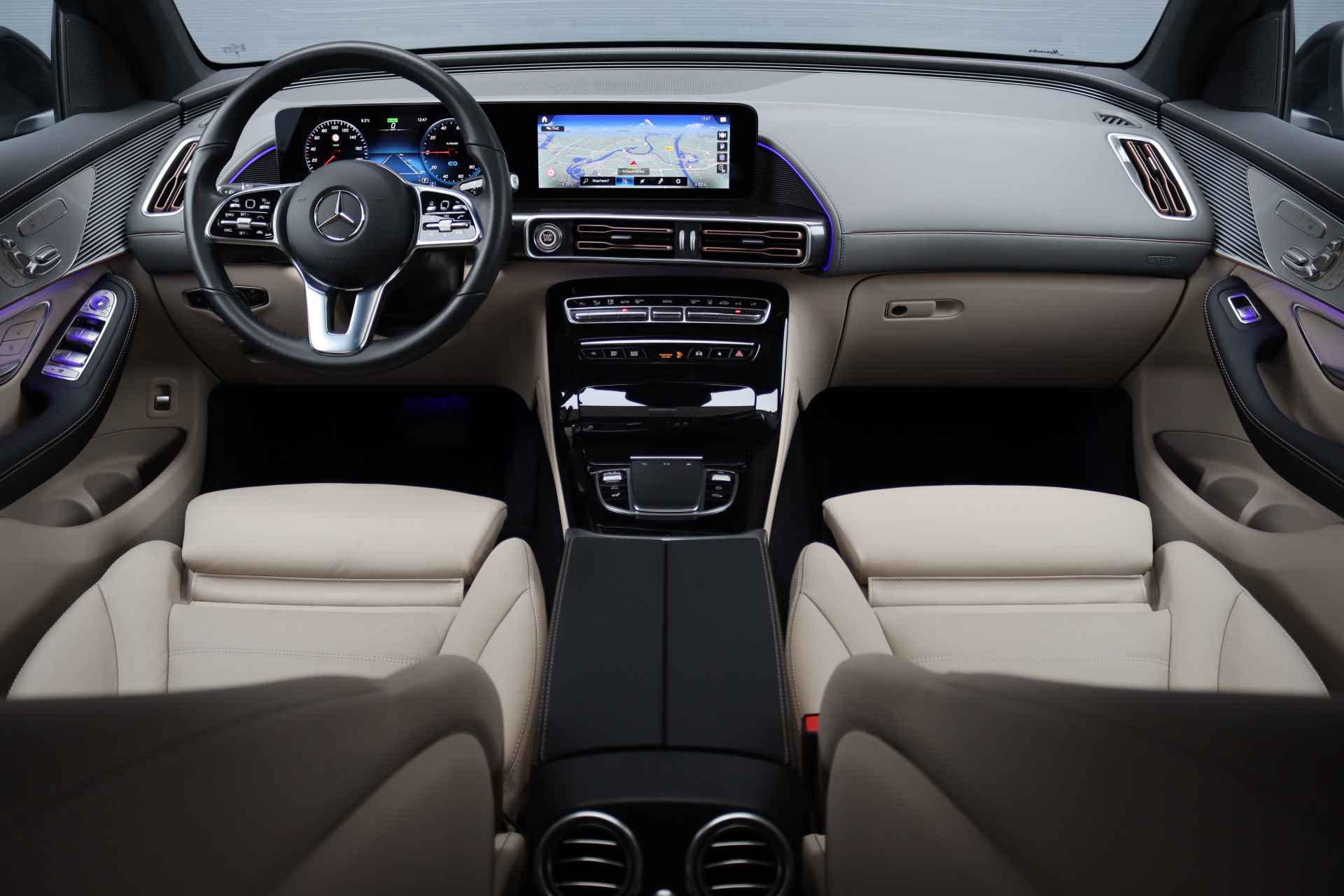 Mercedes-Benz EQC 400 4MATIC Business Line 80 kWh, 49.000,- ex BTW, Schuifdak, Distronic+, Memory, Surround Camera, Advanced Sound System, Rijassistentiepakket, Augmented Reality, Etc. - 3/45