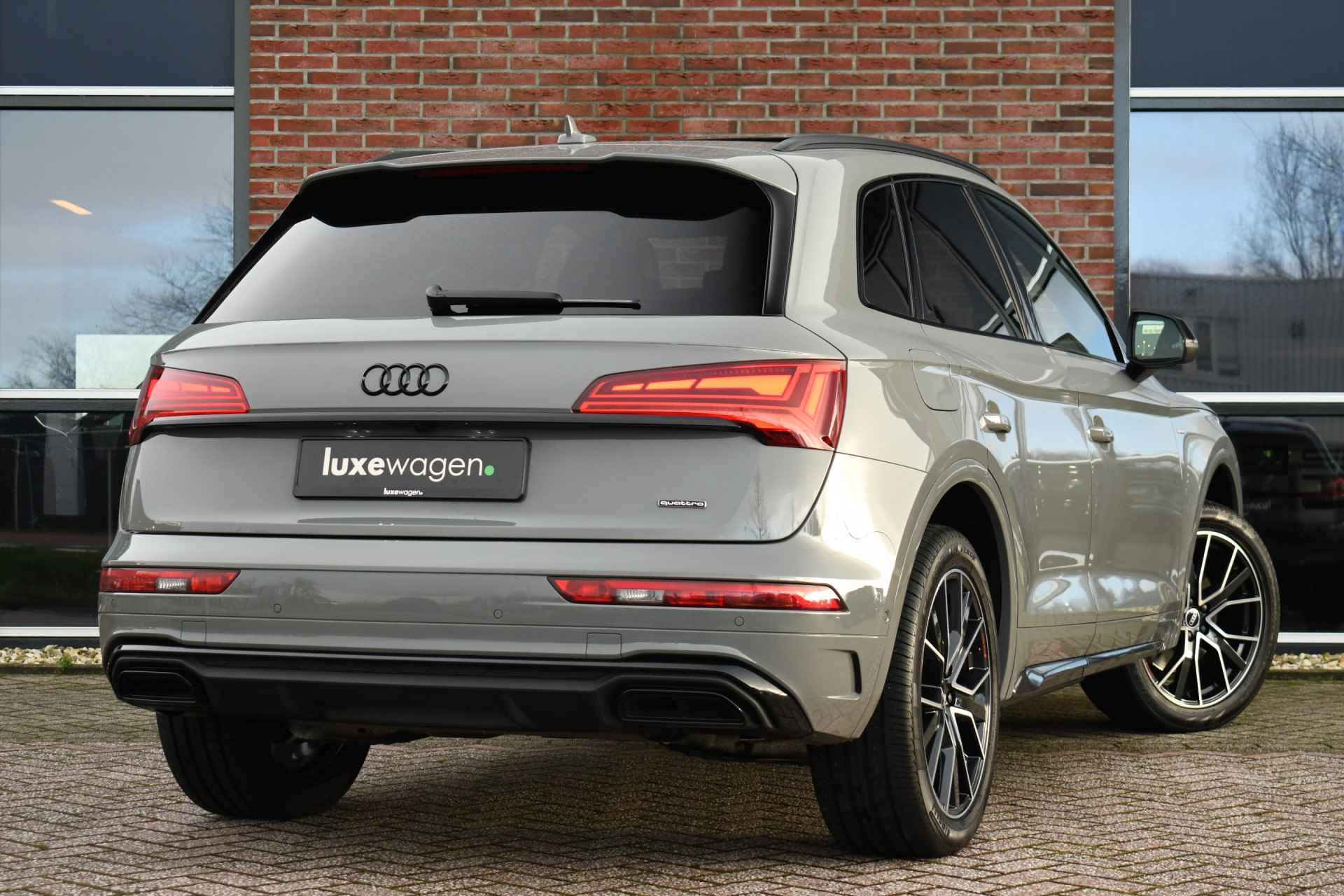 Audi Q5 55 TFSI e quattro S-Edition Pano Trekh ACC 360 El-zetels - 2/82