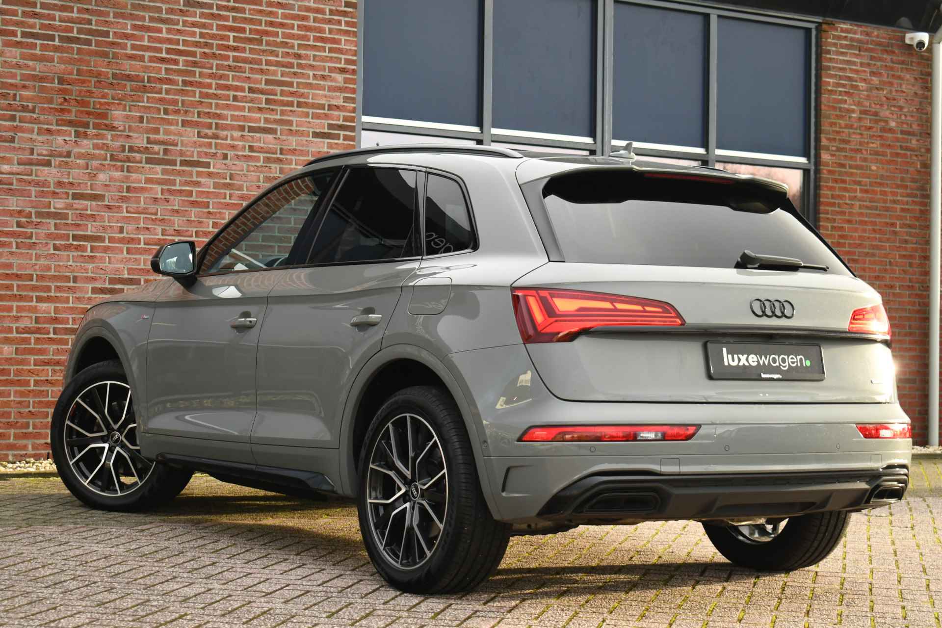 Audi Q5 55 TFSI e quattro S-Edition Pano Trekh ACC 360 El-zetels - 20/82