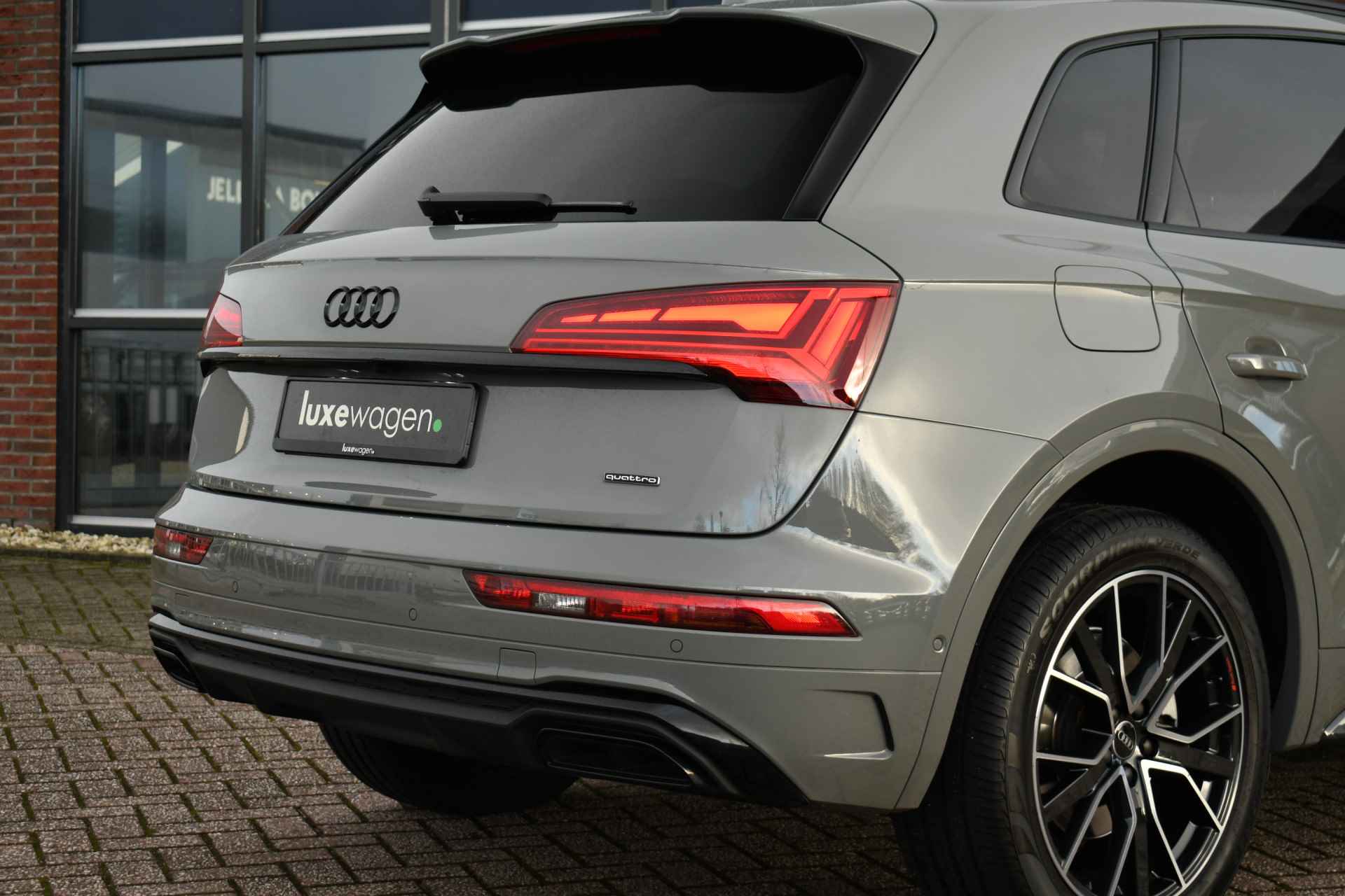 Audi Q5 55 TFSI e quattro S-Edition Pano Trekh ACC 360 El-zetels - 22/82