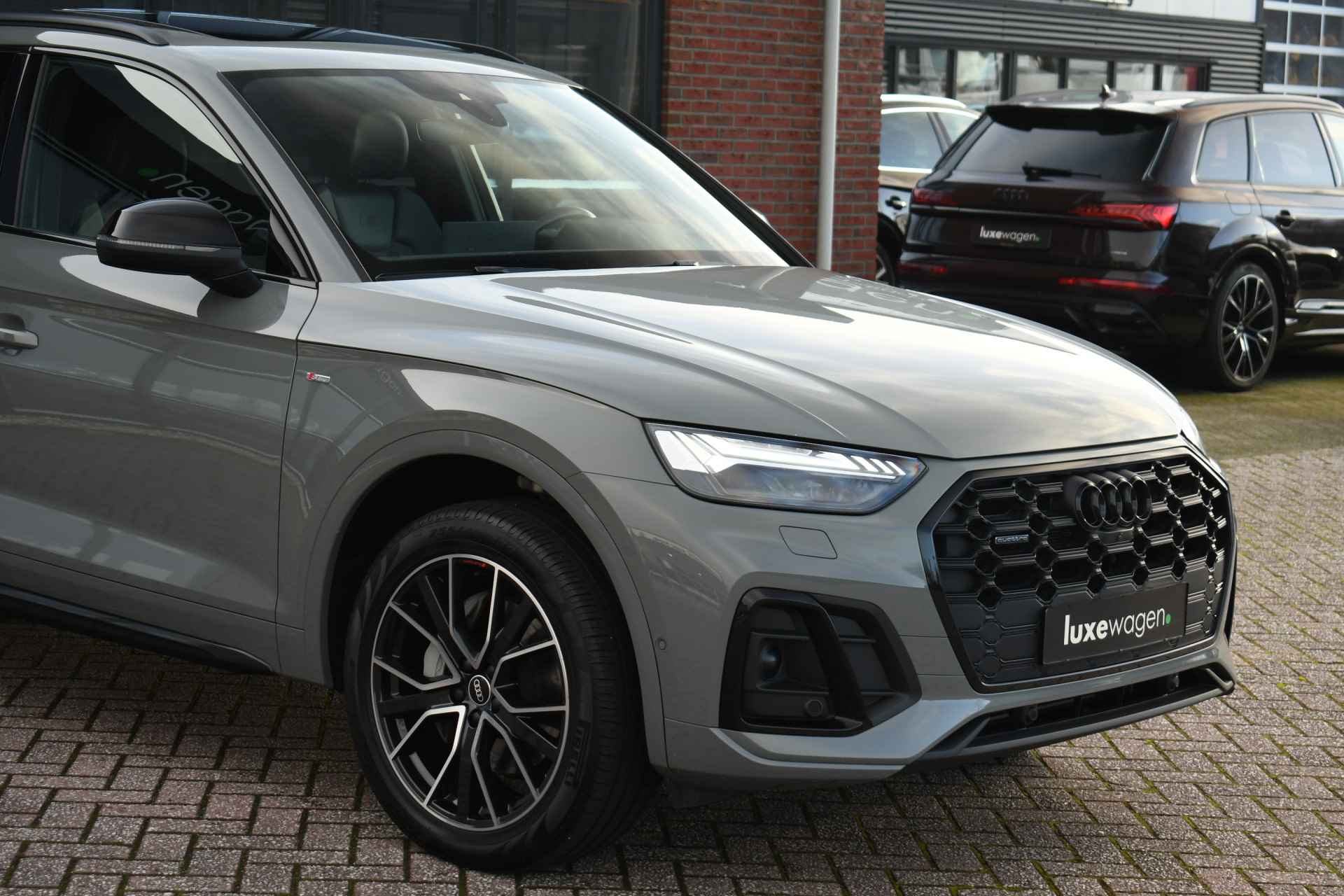 Audi Q5 55 TFSI e quattro S-Edition Pano Trekh ACC 360 El-zetels - 73/82