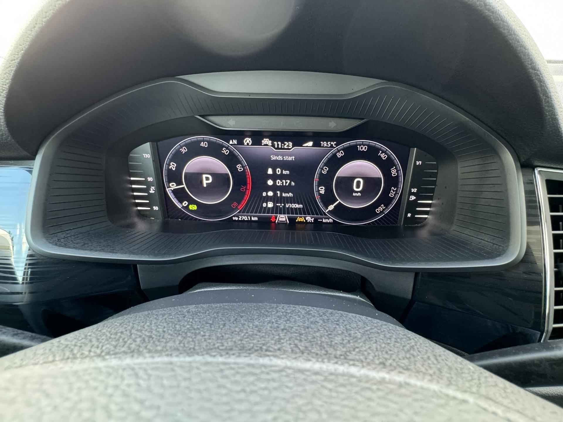 Skoda Kodiaq 1.5 TSI Business Edition Plus Panoramadak Climate Navigatie ParkAssist Achteruirijcamera - 9/52