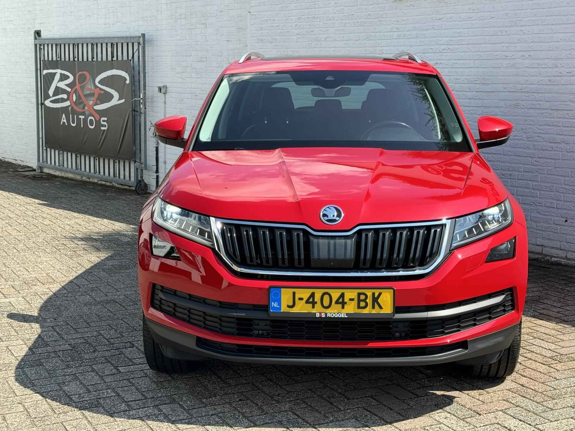 Skoda Kodiaq 1.5 TSI Business Edition Plus Panoramadak Climate Navigatie ParkAssist Achteruirijcamera - 19/52