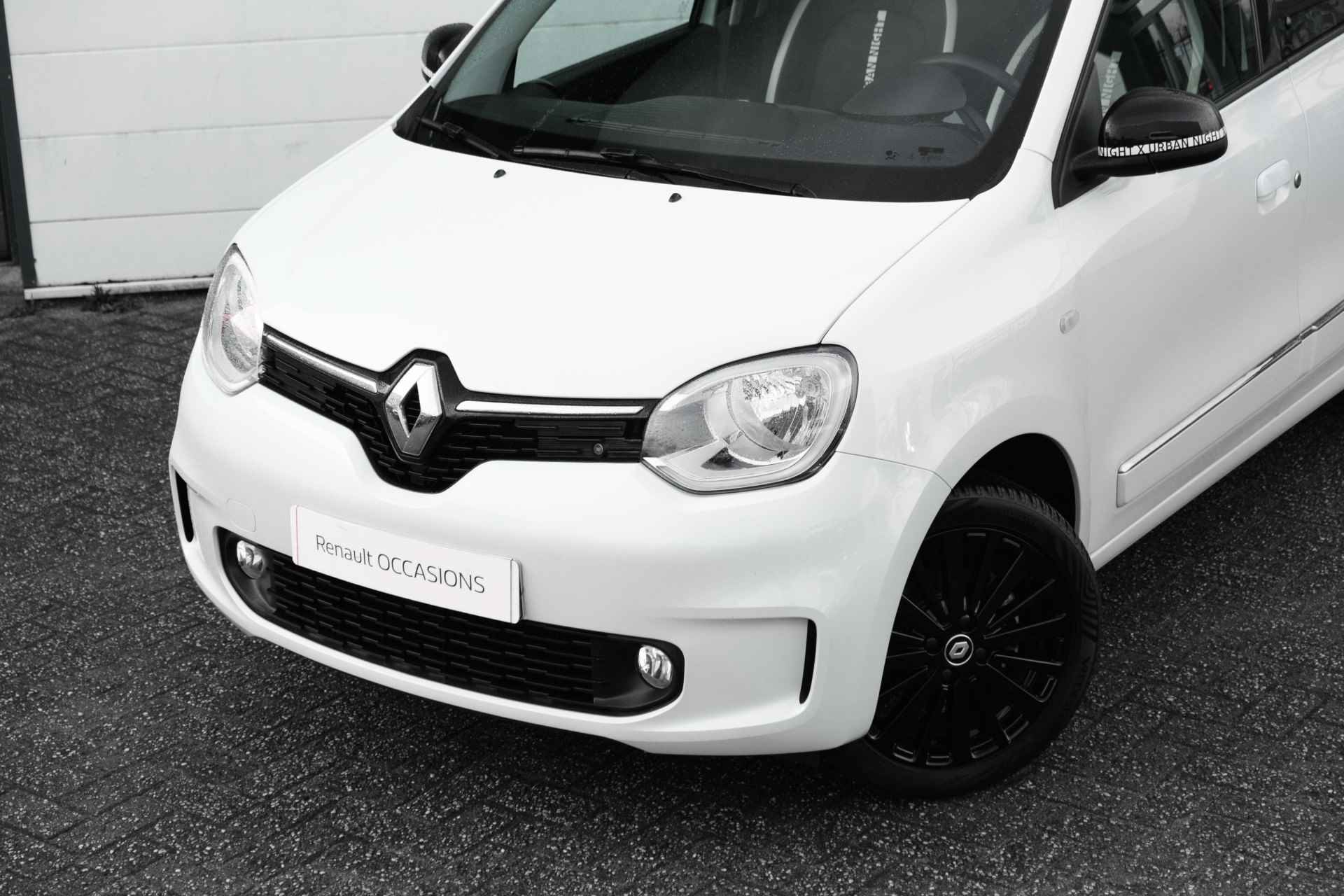 Renault Twingo Z.E. URBAN NIGHT X R 80 PK 22 KW batterij | Metallic wit | Camera achter | NAVI | Apple car play | 4 seizoensbanden | LM Velgen | | incl. Bovag rijklaarpakket met 12 maanden garantie | - 16/57