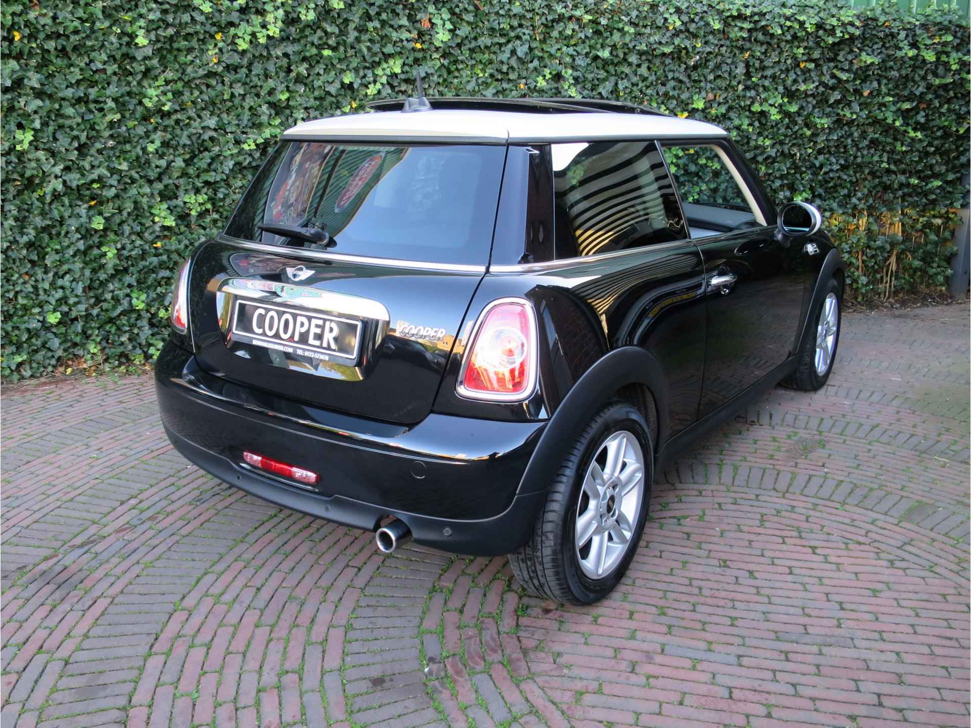 MINI Cooper 1.6 Chili R56 LCI met Pano.dak, Xenon, Navi, HK audio en 16" - 2/45