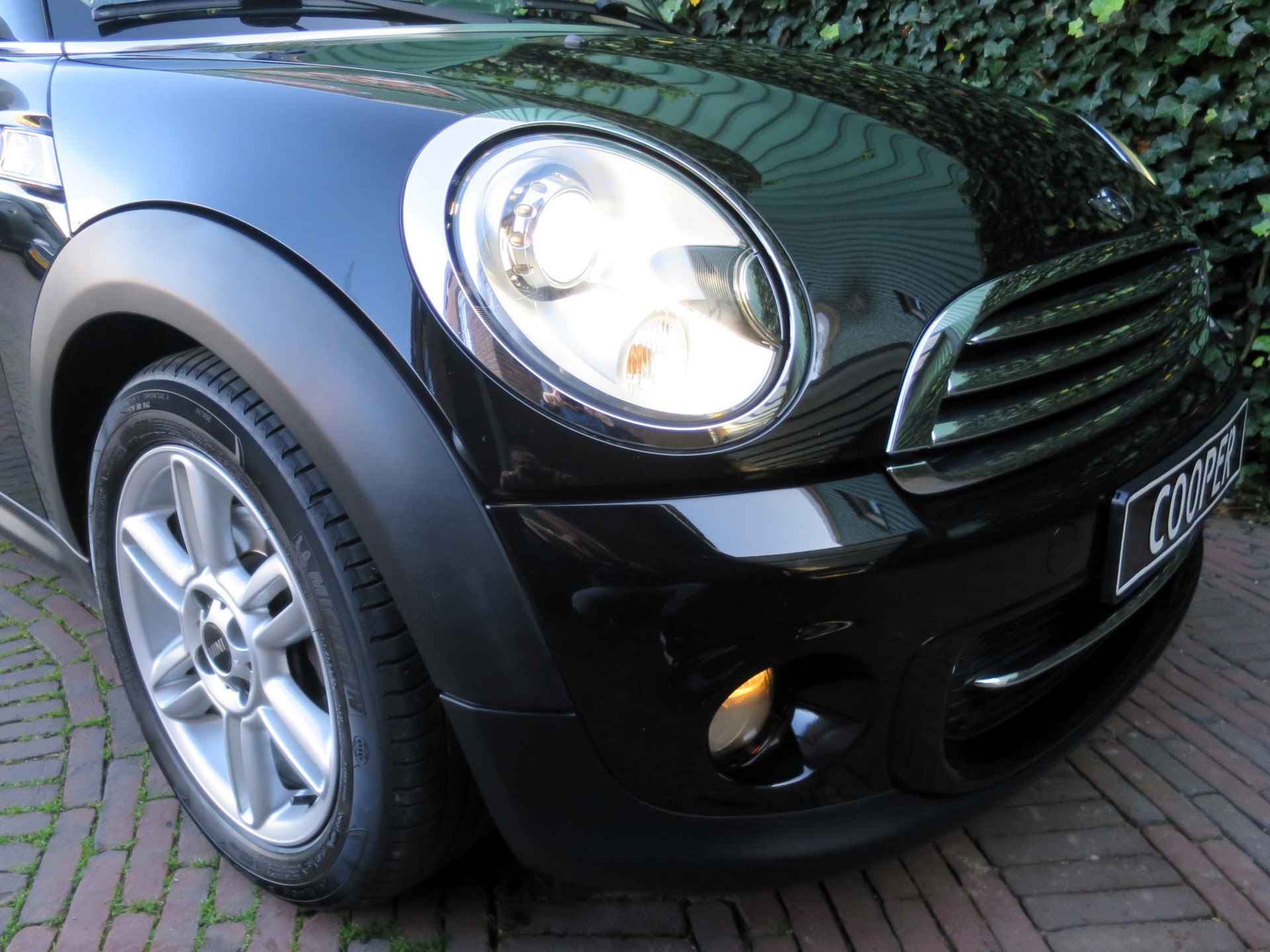 MINI Cooper 1.6 Chili R56 LCI met Pano.dak, Xenon, Navi, HK audio en 16" - 28/45