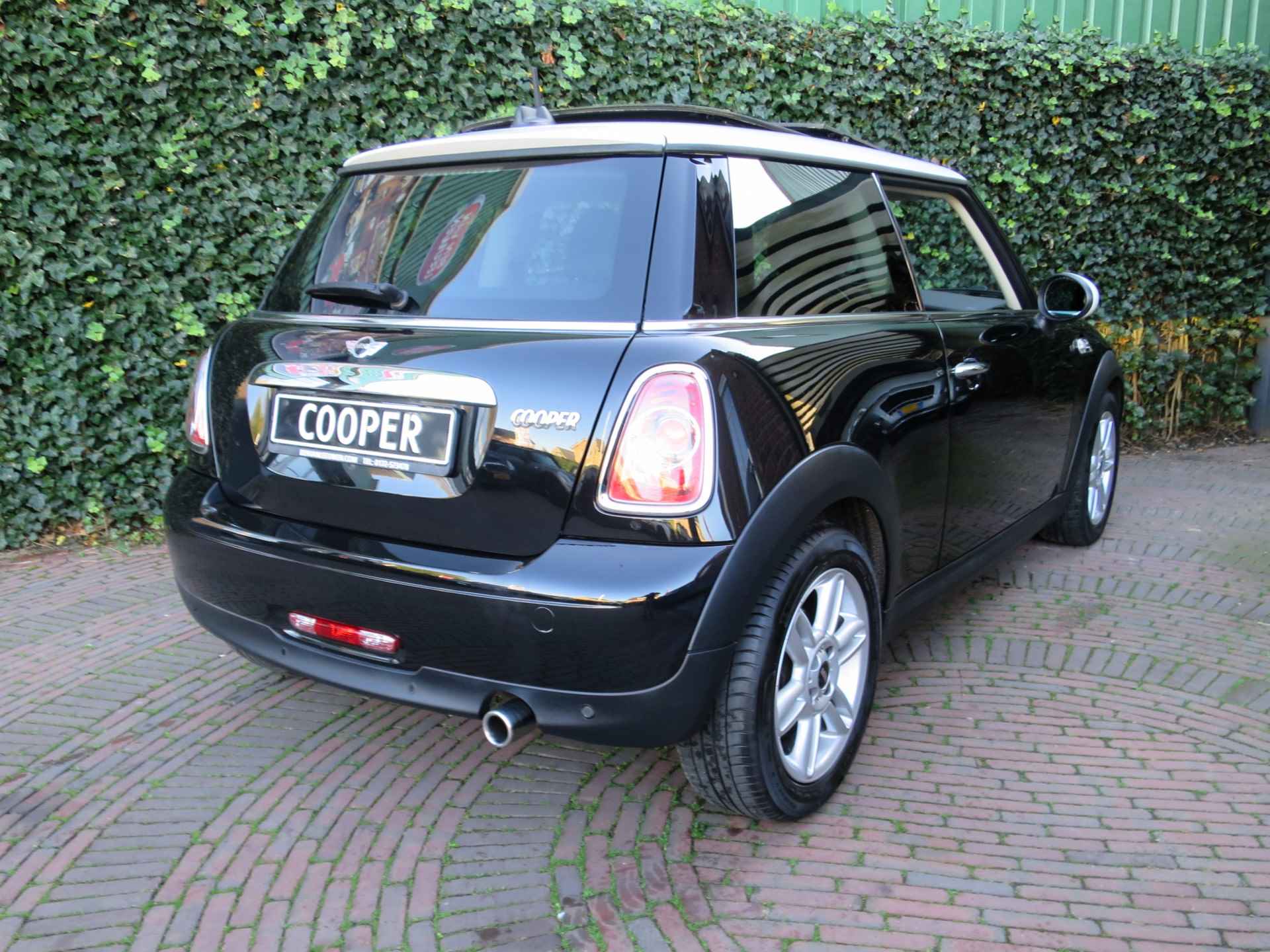 MINI Cooper 1.6 Chili R56 LCI met Pano.dak, Xenon, Navi, HK audio en 16" - 33/45