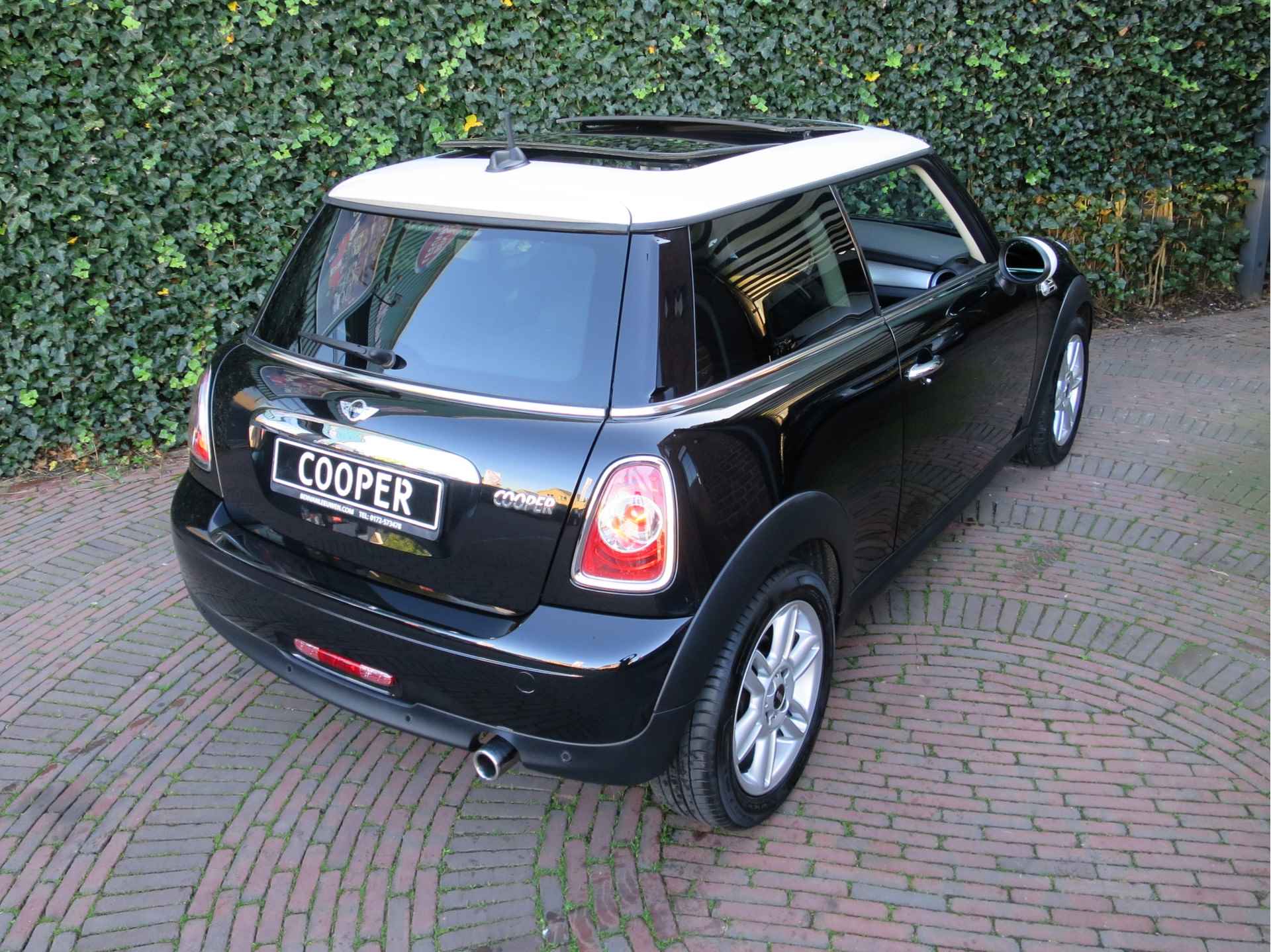 MINI Cooper 1.6 Chili R56 LCI met Pano.dak, Xenon, Navi, HK audio en 16" - 45/45