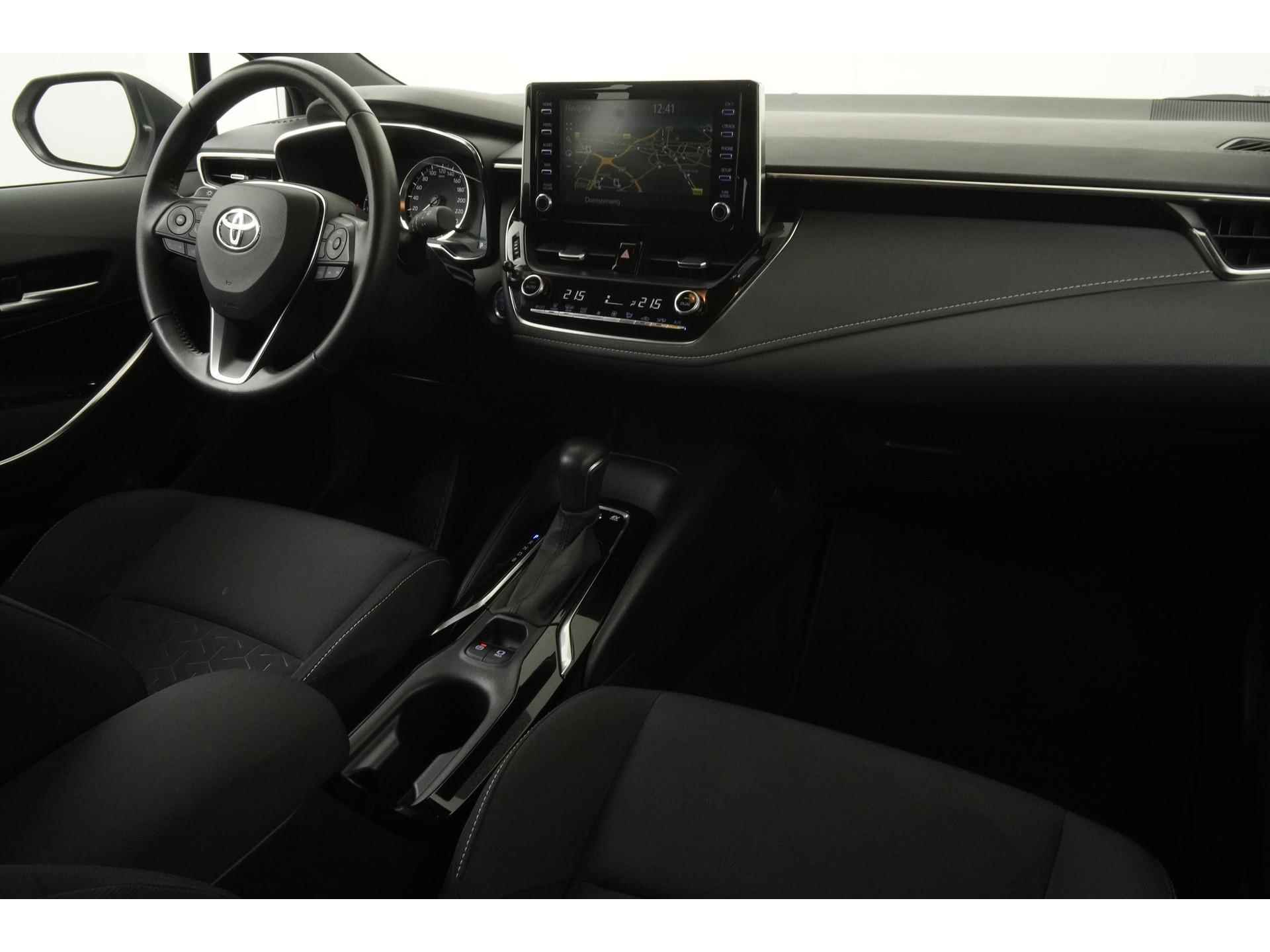 Toyota Corolla Touring Sports 1.8 Hybrid Active | LED | Camera | Carplay | Adapt cruise |  Zondag Open! - 2/39