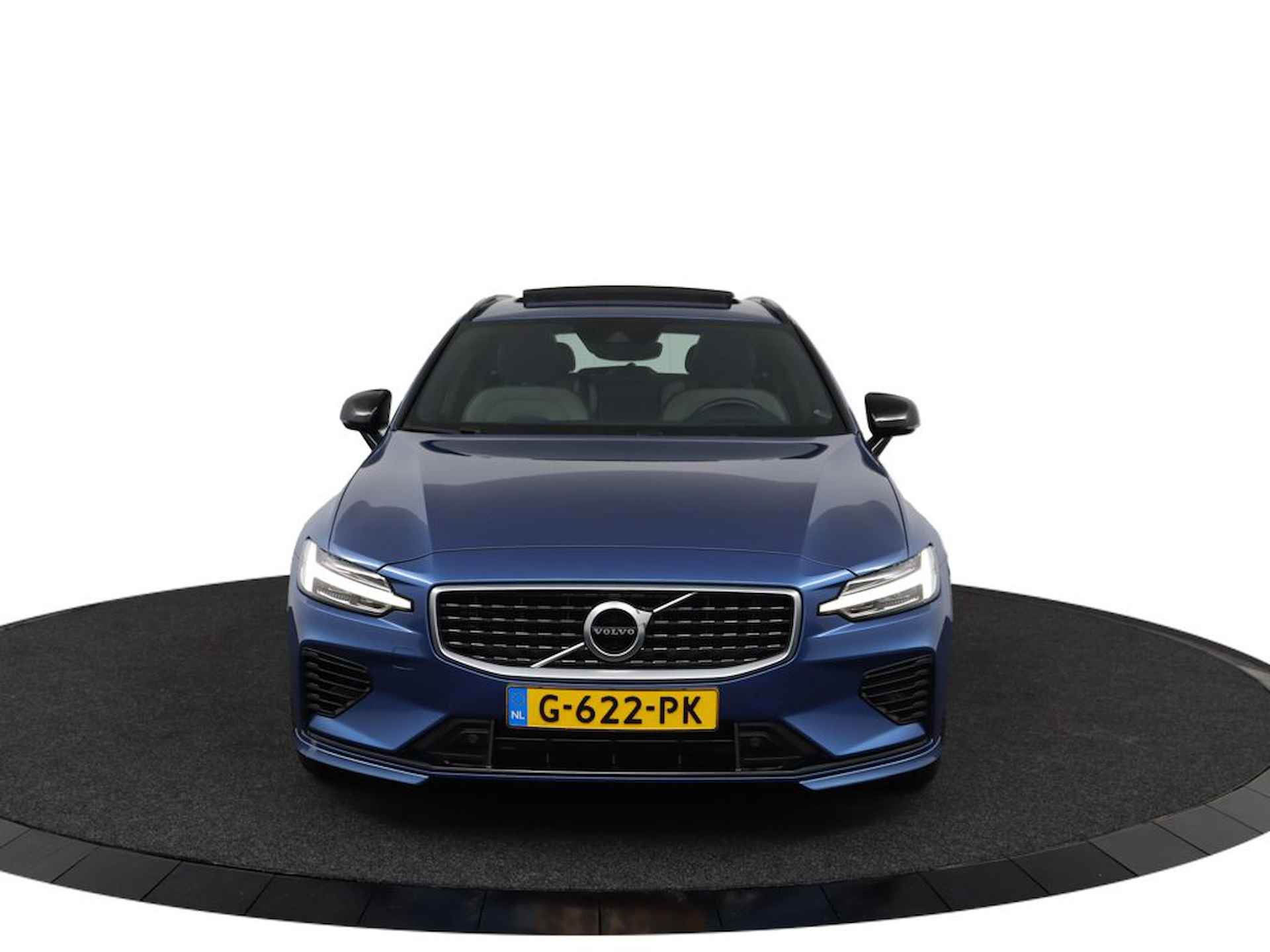 Volvo V60 T8 AWD R-Design | Semi elektrische trekhaak | Elektrisch verstelbare voorstoelen incl. geheugen |Grafisch Head-up Display | Pano Stoel & stuurwielverwarming | Adaptieve cruise control incl. BLIS |Harman Kardon |   DAB+ | Apple Carplay | - 14/67