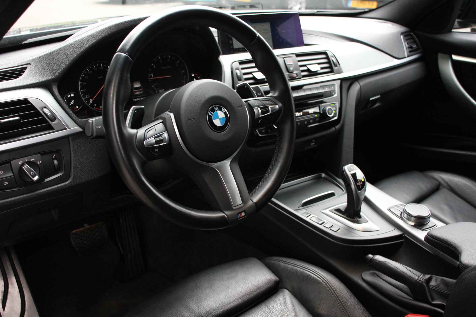 BMW 3 Serie Touring 320i High Executive M-Sport | Leder | 360° Camera - 5/35