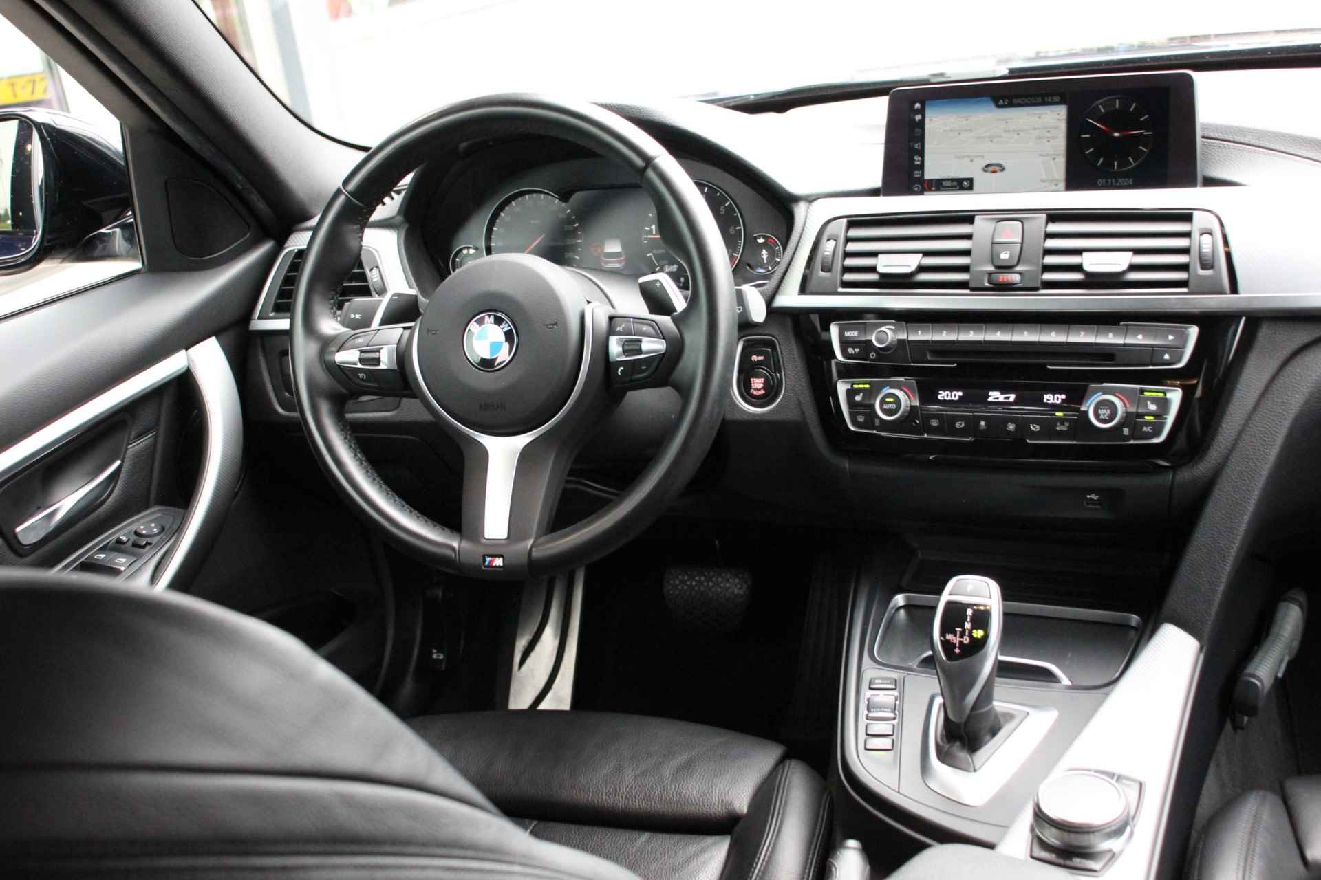 BMW 3 Serie Touring 320i High Executive M-Sport | Leder | 360° Camera - 10/35