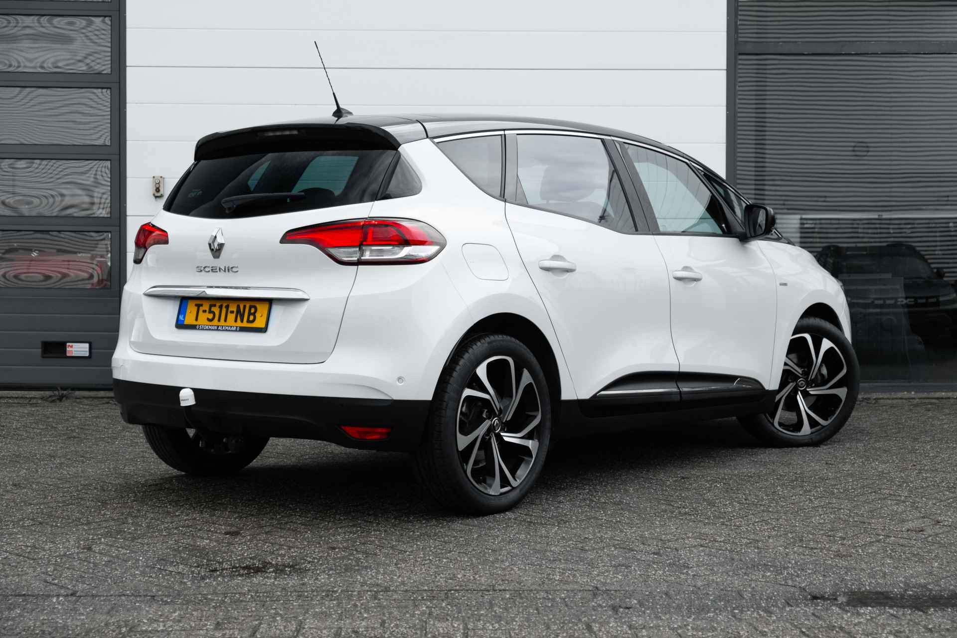 Renault Scénic 1.3 TCe 140 PK Bose uitvoering | Automaat | Trekhaak | 1800 KG aanhangergewicht | Camera achter | Wit metallic | | incl. Bovag rijklaarpakket met 12 maanden garantie | - 3/64