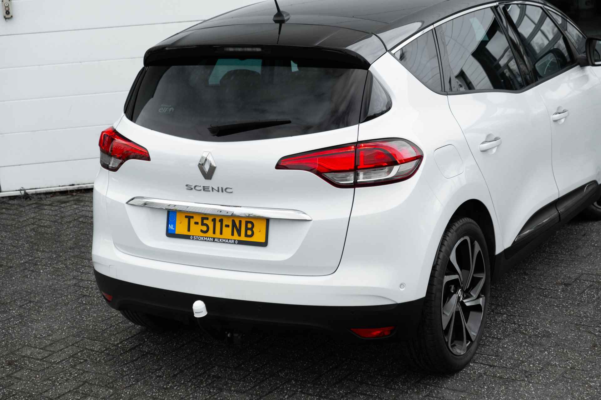 Renault Scénic 1.3 TCe 140 PK Bose uitvoering | Automaat | Trekhaak | 1800 KG aanhangergewicht | Camera achter | Wit metallic | | incl. Bovag rijklaarpakket met 12 maanden garantie | - 19/64