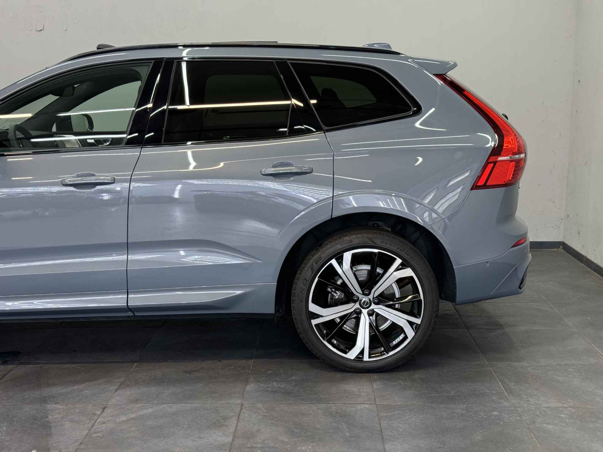 Volvo XC60 2.0 Recharge T8 AWD Ultimate Dark✅Panoramadak✅Bowers & Wilkins✅Headup-Display✅360 Camera✅Open Dak✅HUD✅ - 24/107