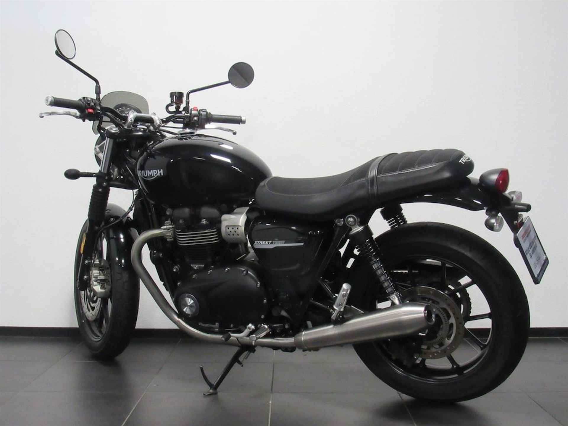 Triumph STREET TWIN - 5/15