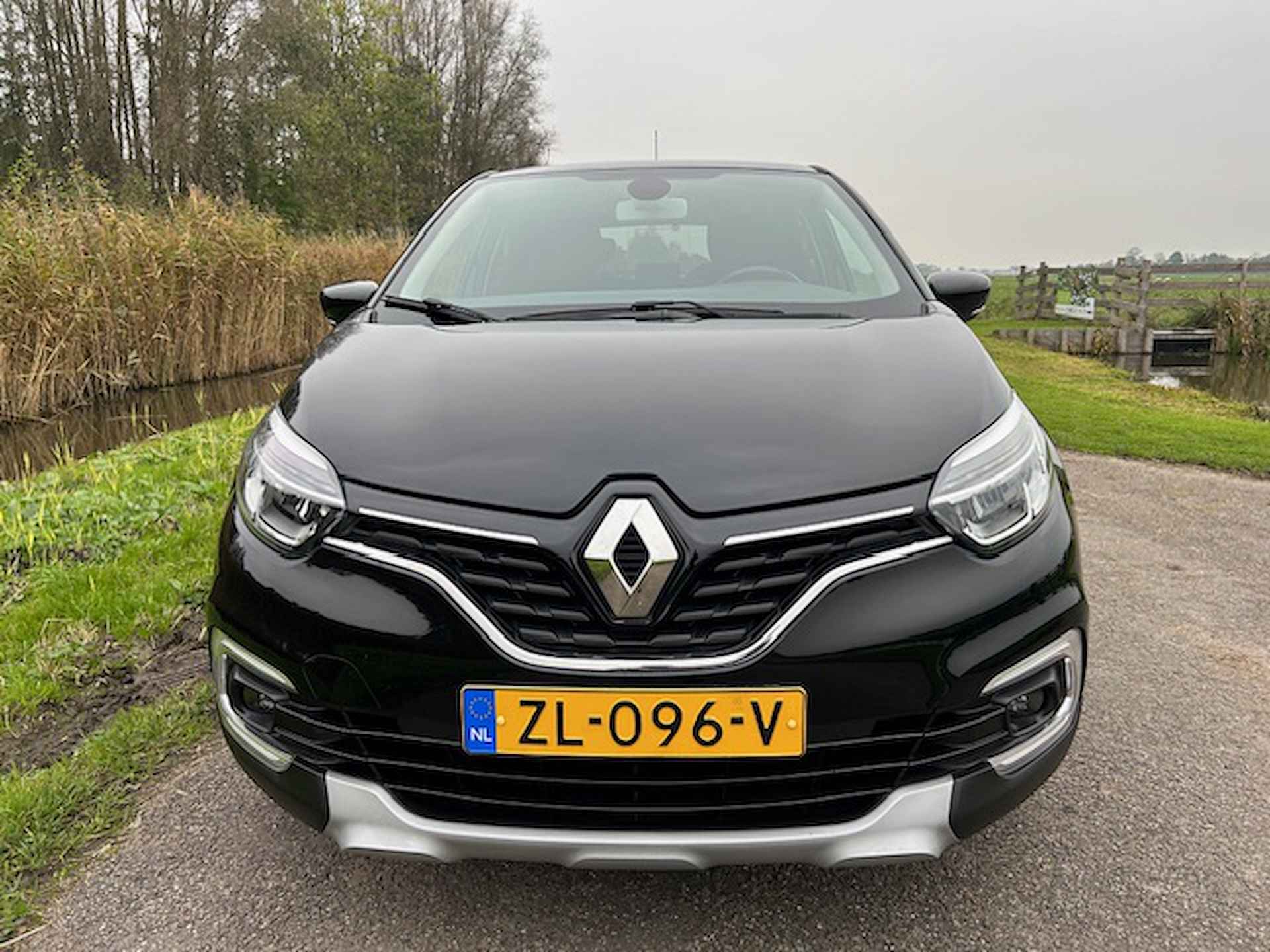 Renault Captur TCe 150pk EDC Intens | Trekhaak | Navigatie | Climate control | Pdc | Lm velgen | Cruise control | NAP | Rijklaar prijs! - 4/24