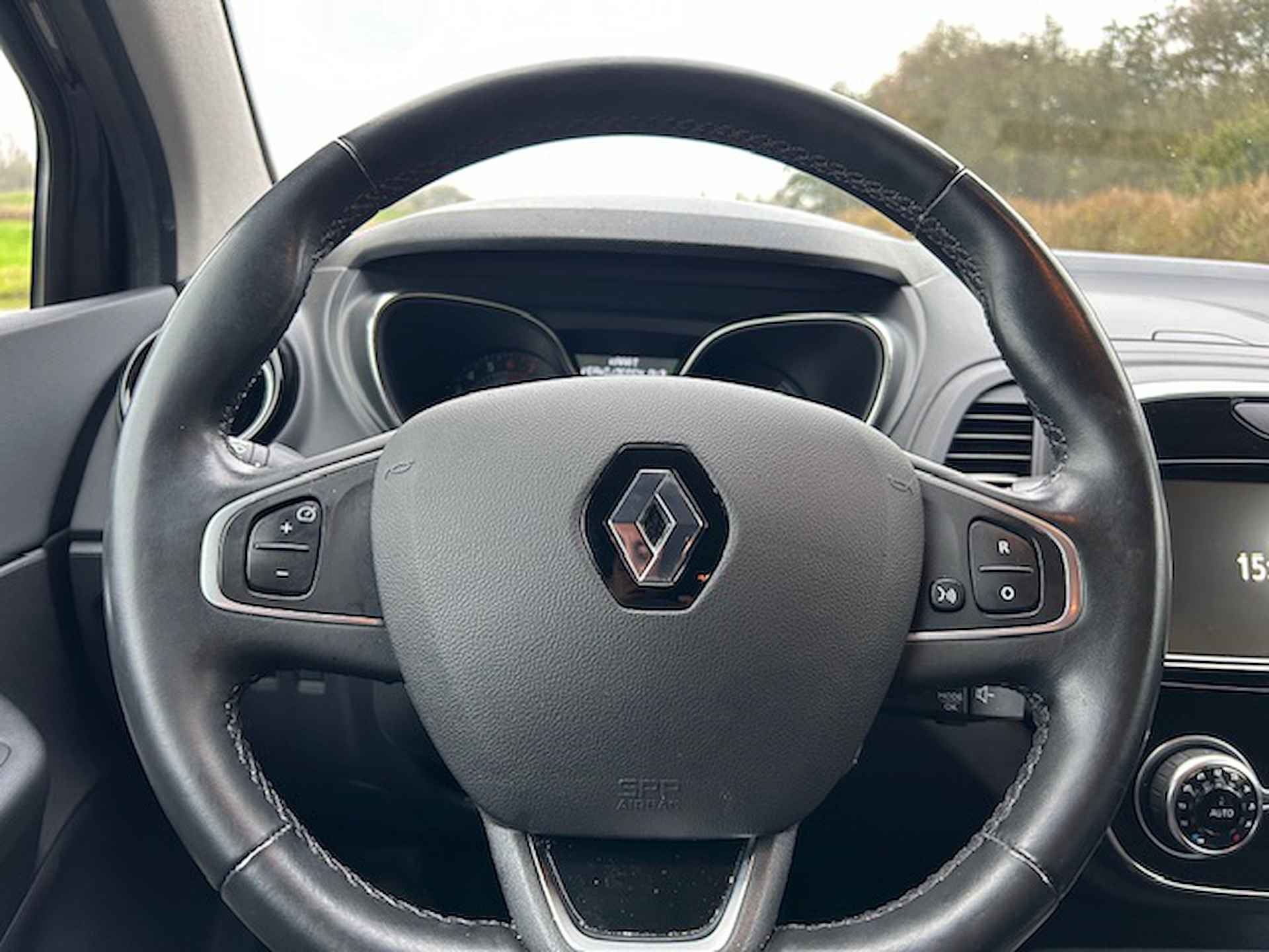 Renault Captur TCe 150pk EDC Intens | Trekhaak | Navigatie | Climate control | Pdc | Lm velgen | Cruise control | NAP | Rijklaar prijs! - 16/24