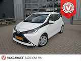 Toyota Aygo 1.0 VVT-i x-play Navi, Airco, CPV