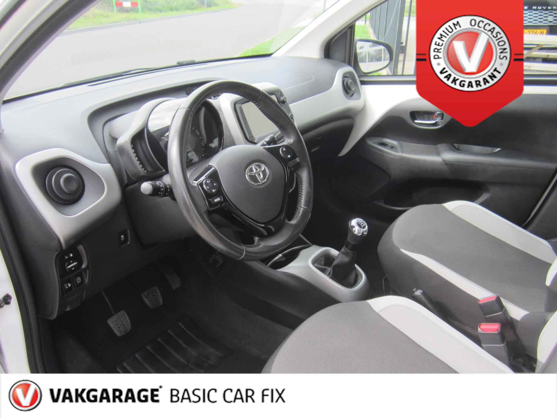 Toyota Aygo 1.0 VVT-i x-play Navi, Airco, CPV - 31/34