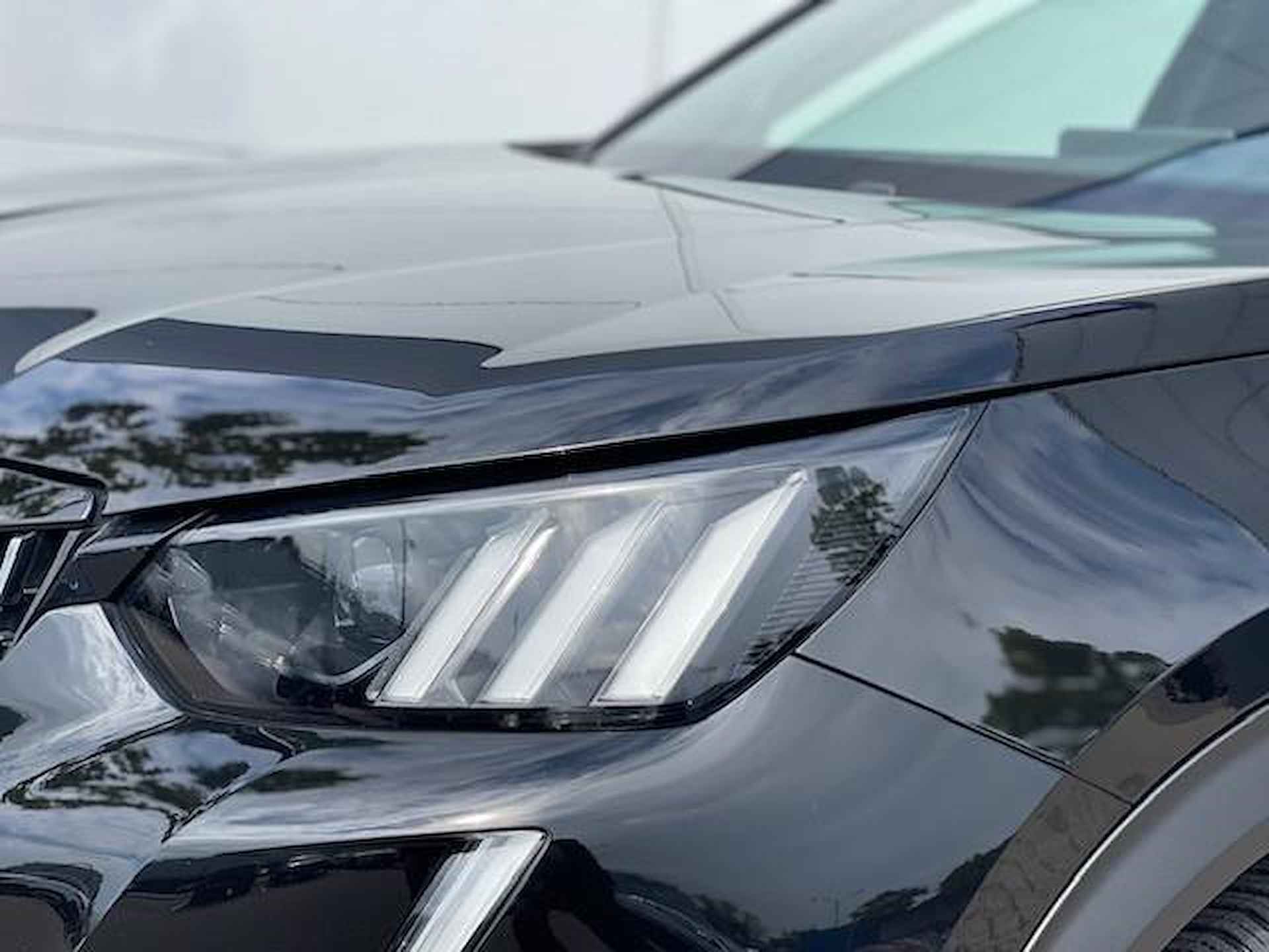 Peugeot e-2008 EV GT 136PK 50 kWh | Subsidie €2.000,- | Pano.Dak | Navigatie | Stoelverwarming| Keyless Entry l Camera | 1e eigenaar - 7/16