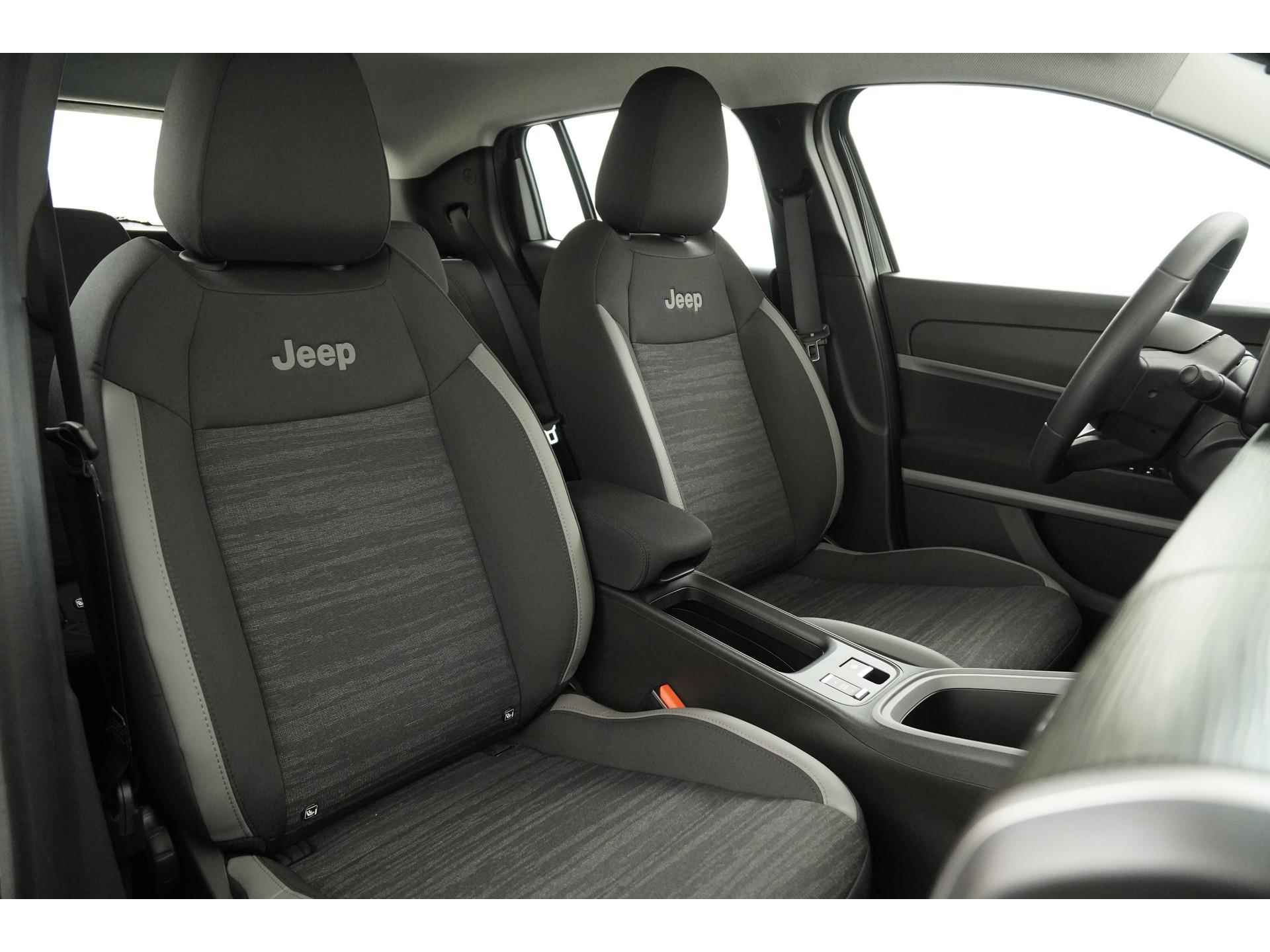 Jeep Avenger Longitude 54kWh 3-fase | Apple/Android Carplay | Digital Cockpit | Warmtepomp | Zondag Open! - 31/40