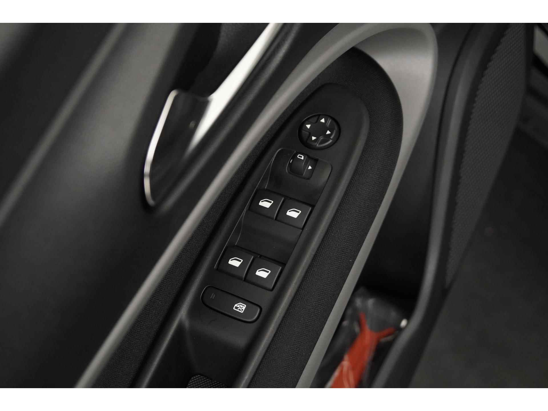 Jeep Avenger Longitude 54kWh 3-fase | Apple/Android Carplay | Digital Cockpit | Warmtepomp | Zondag Open! - 37/40