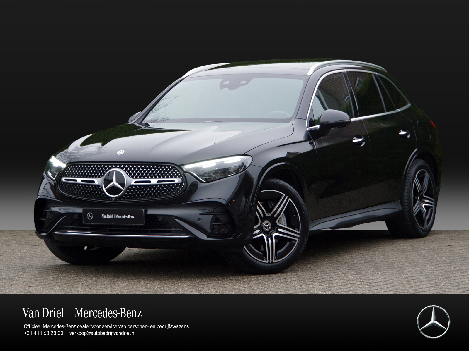 Mercedes-Benz GLC 300 e 4MATIC AMG Line | Achterasbesturing Luchtvering Trekhaak Distronic Memory Burmester